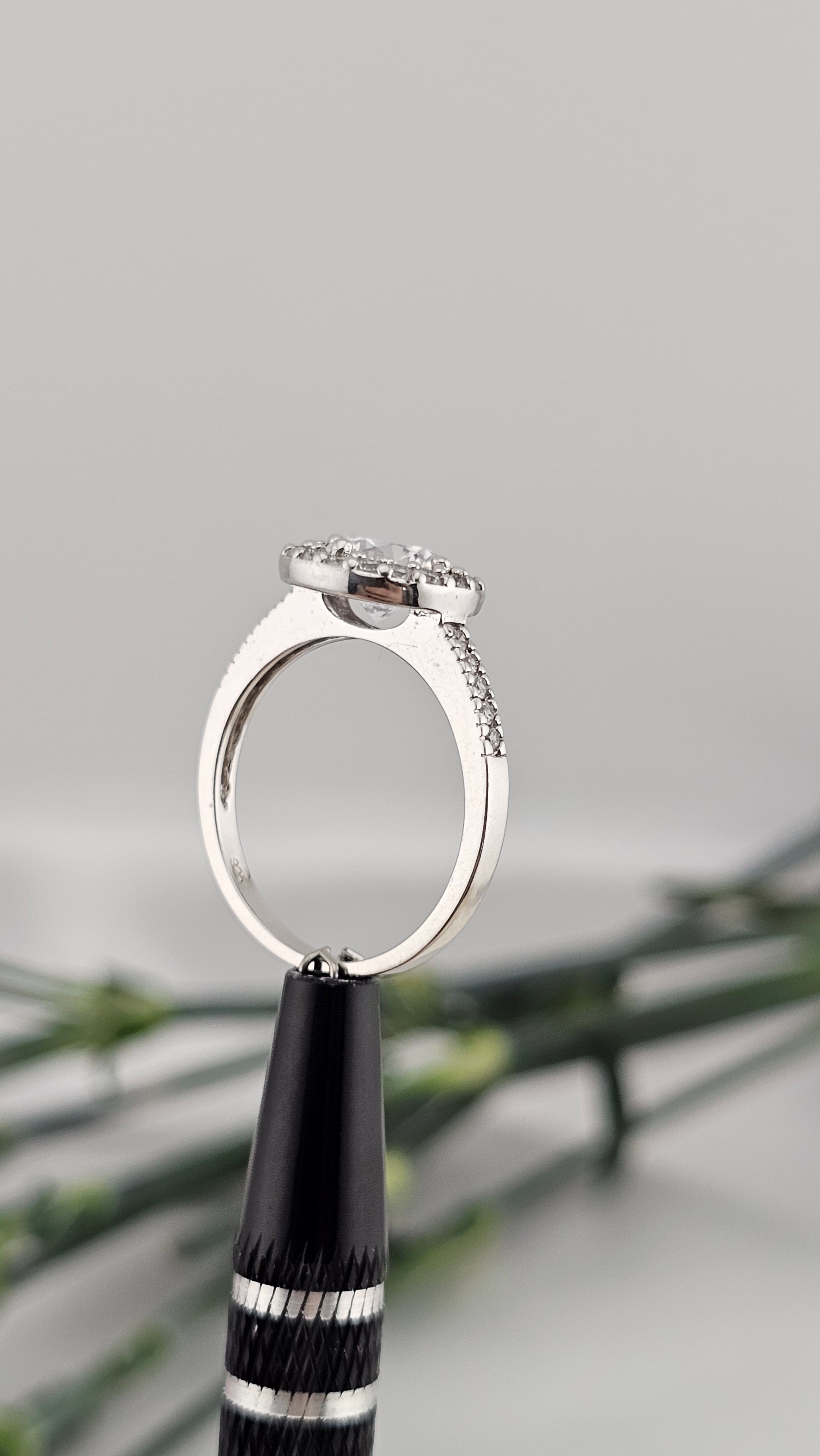 925 Sterling Silver Cubic Zirconia Round Halo Ring , size N