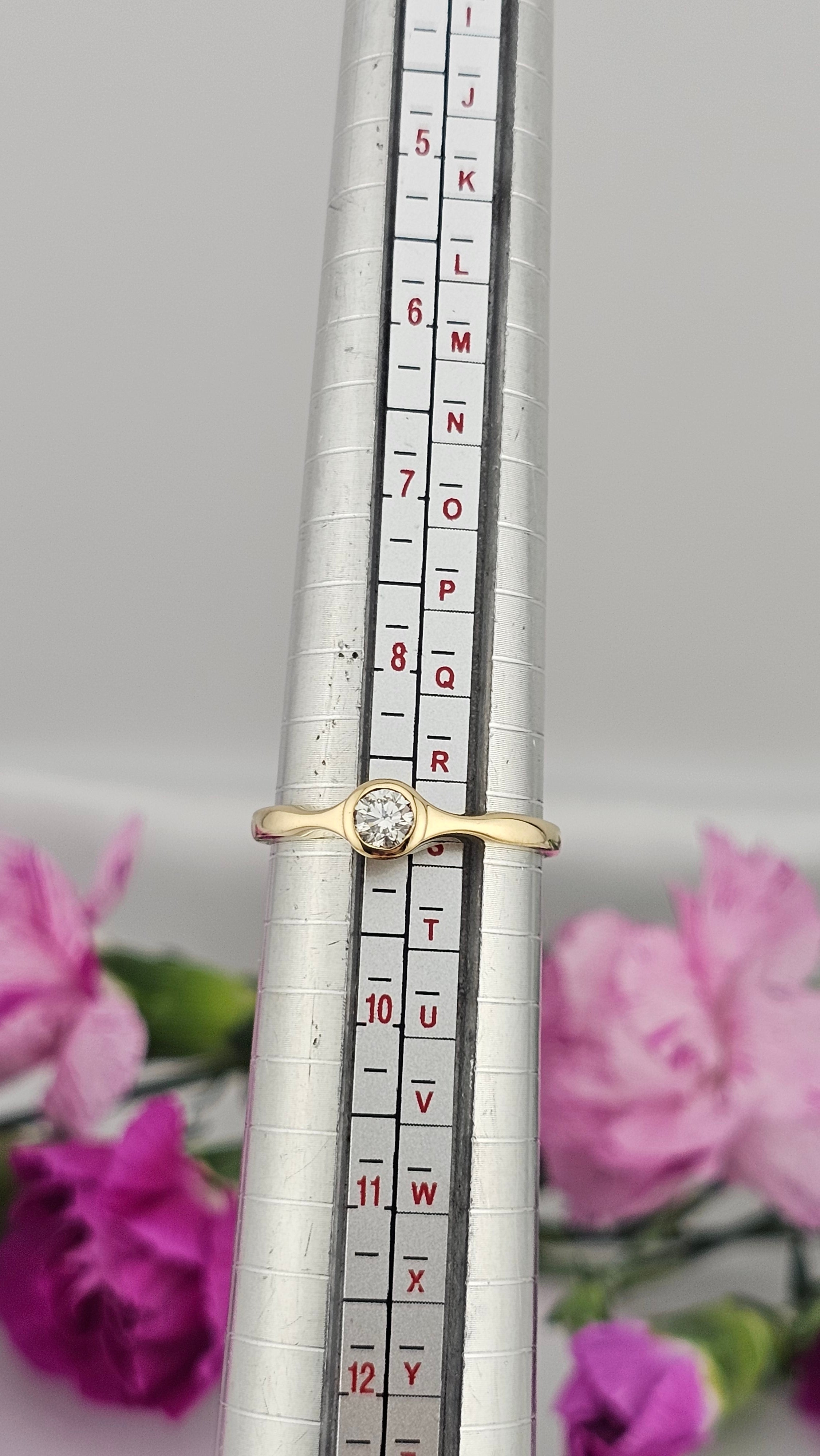 18ct Yellow Gold 0.25ct Natural Diamond Solitaire Ring , size R 1/2