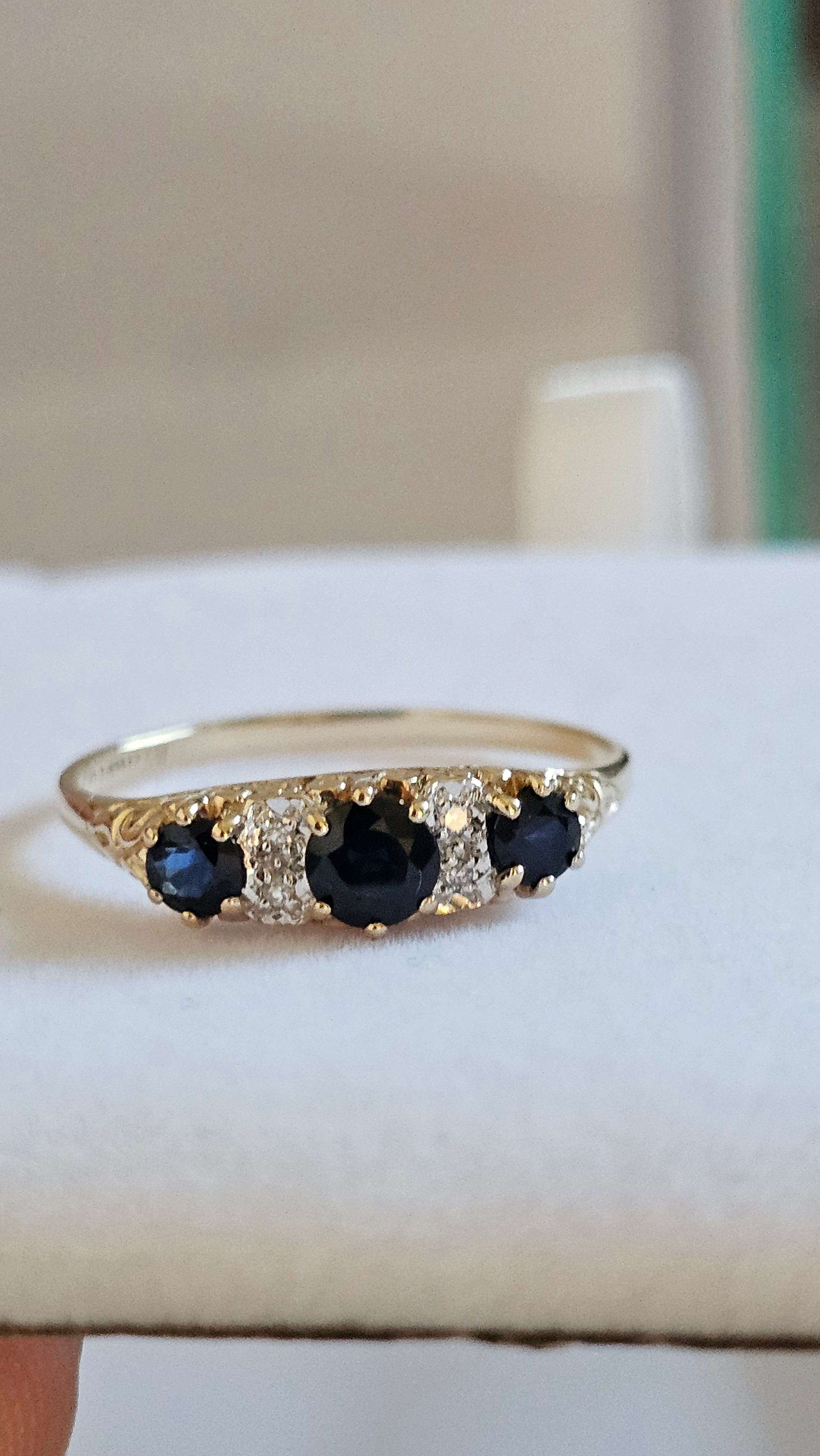 9ct Yellow Gold Natural Sapphire & Diamond Ring – Size S 1/2
