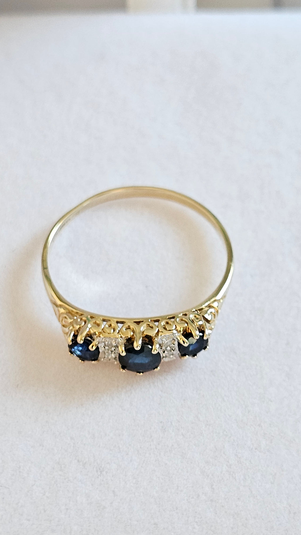 9ct Yellow Gold Natural Sapphire & Diamond Ring – Size S 1/2