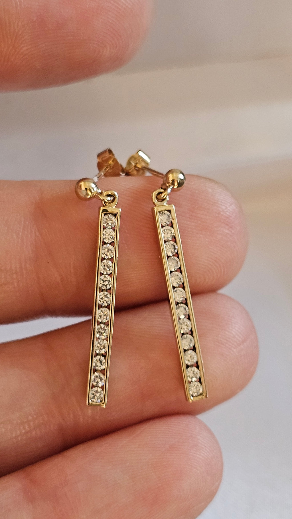 9ct Gold Cubic Zirconia Bar Earrings ,30mm drop