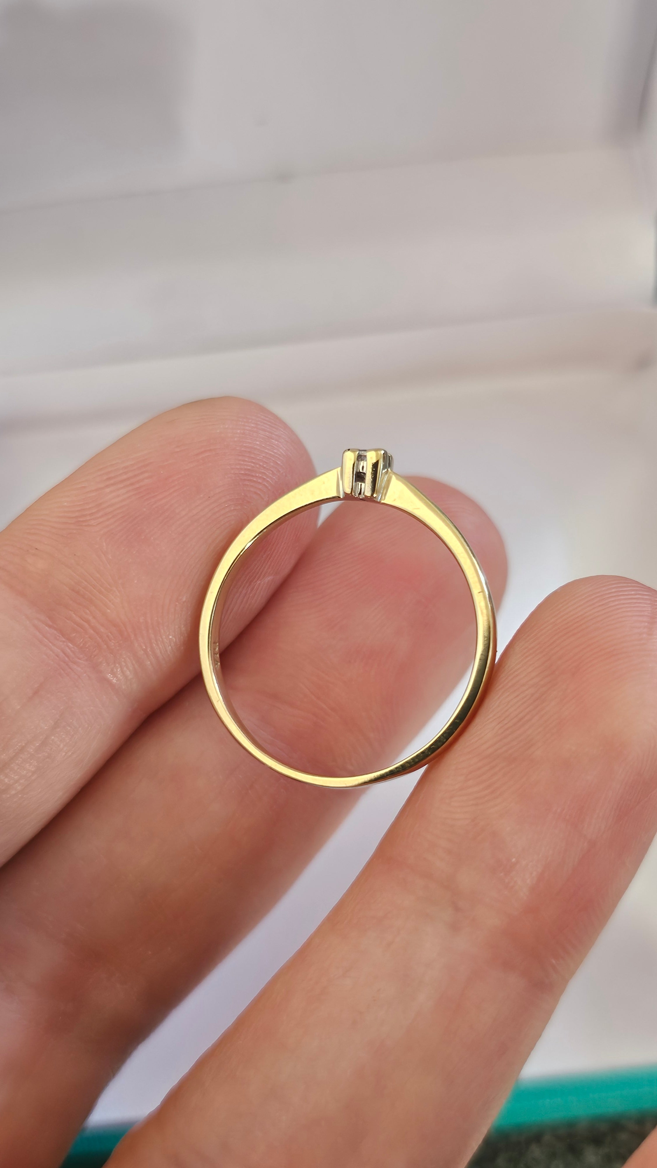 9ct Yellow Gold 0.10ct Natural Diamond Solitaire Ring – Size U