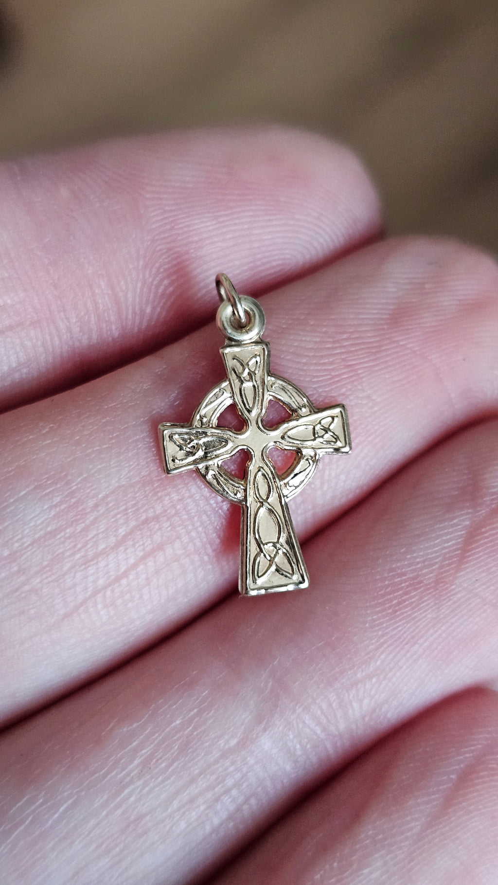9ct Yellow gold Dainty embossed Celtic cross pendant