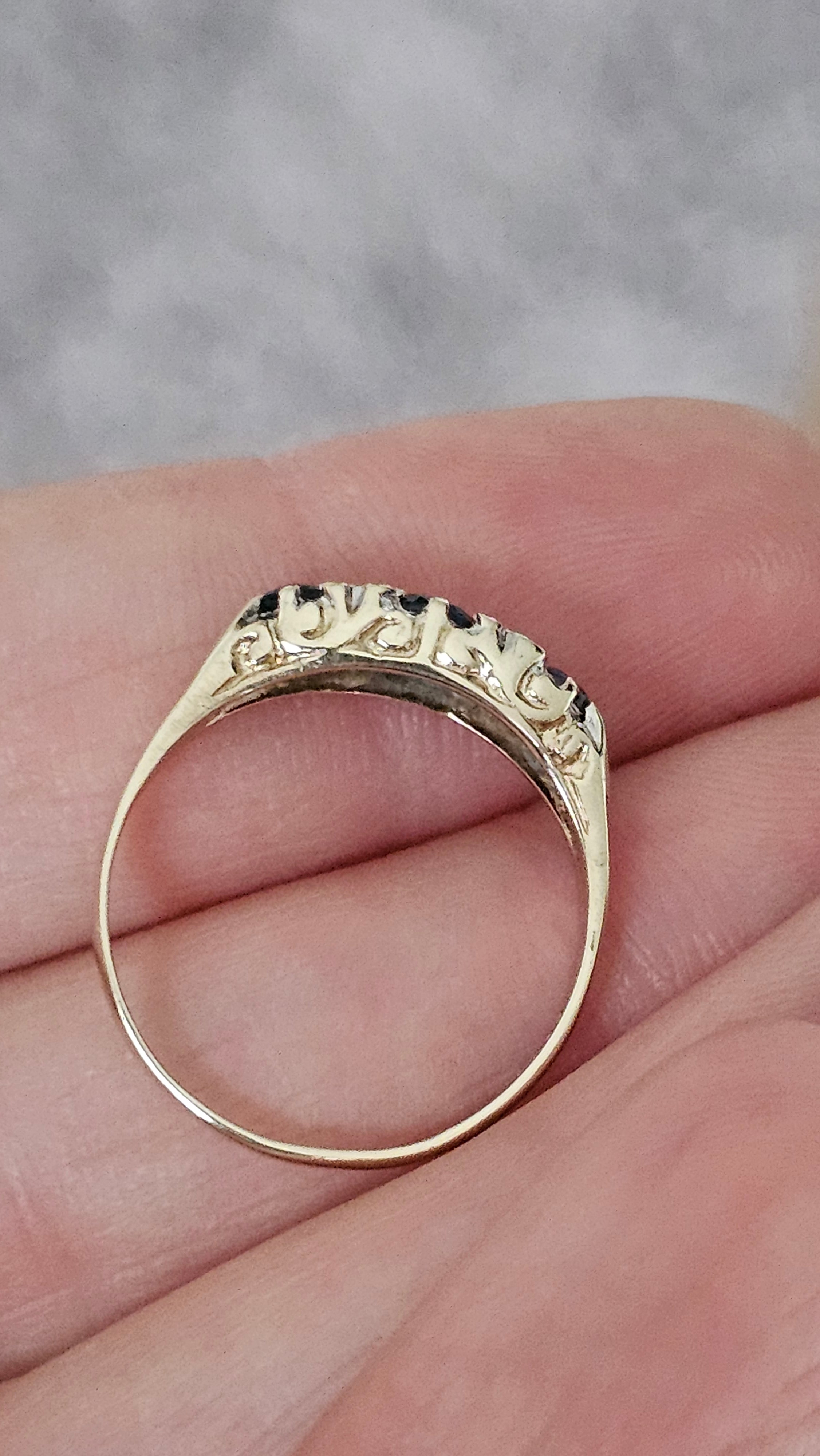 Vintage 9ct Yellow Gold set with Natural Blue Topaz and Diamond Ring, size P 1/2