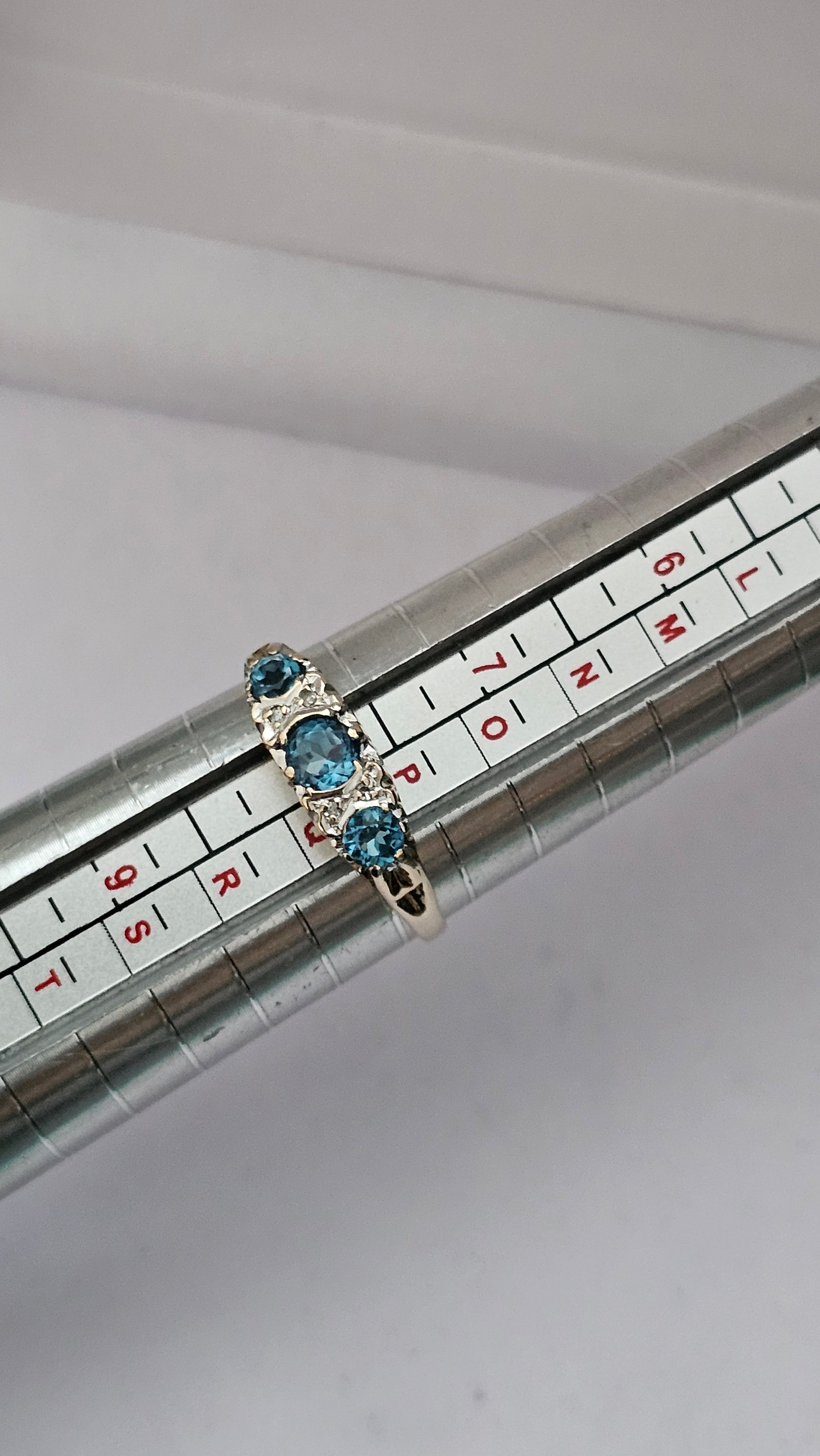 Vintage 9ct Yellow Gold set with Natural Blue Topaz and Diamond Ring, size P 1/2