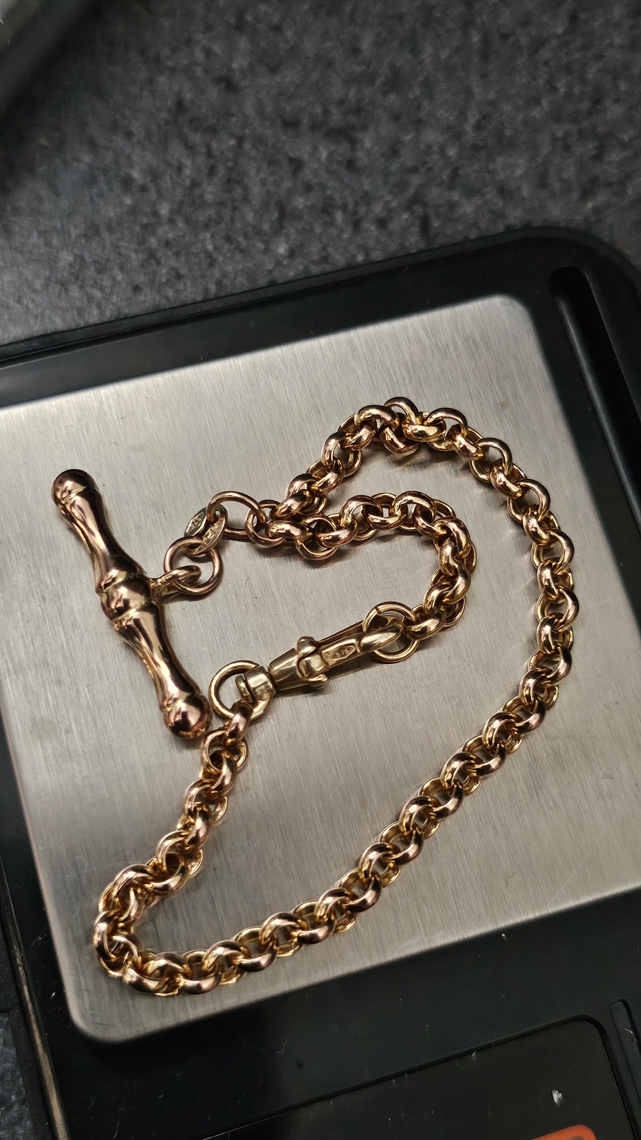 9ct Yellow Gold Albert-Style T-Bar Bracelet , length 18.5cm