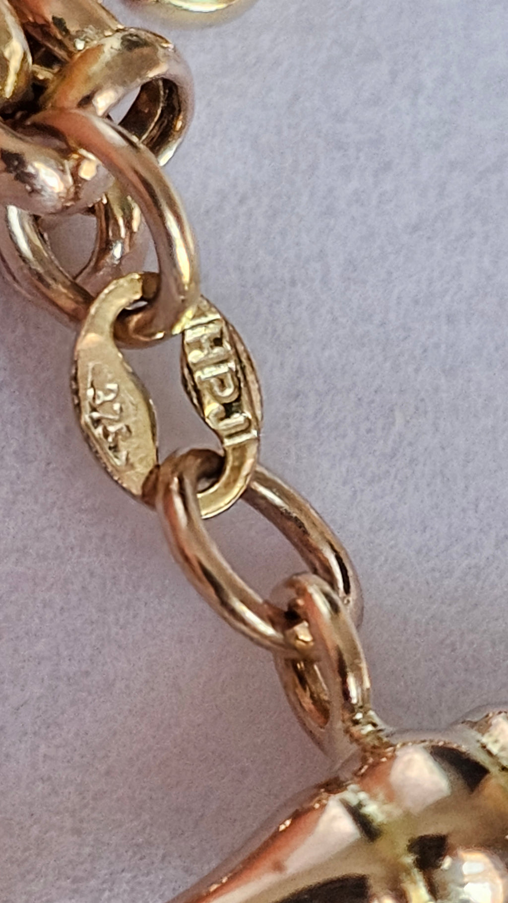 9ct Yellow Gold Albert-Style T-Bar Bracelet , length 18.5cm