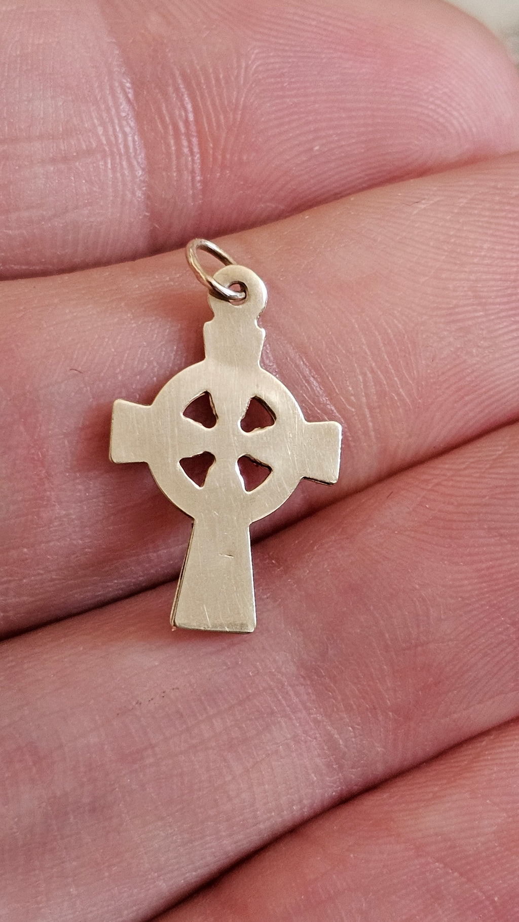 9ct Yellow gold Dainty embossed Celtic cross pendant