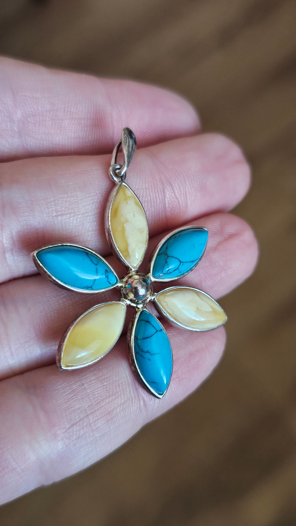 Vintage 925 Silver Turquoise & Butterscotch Amber Flower Pendant