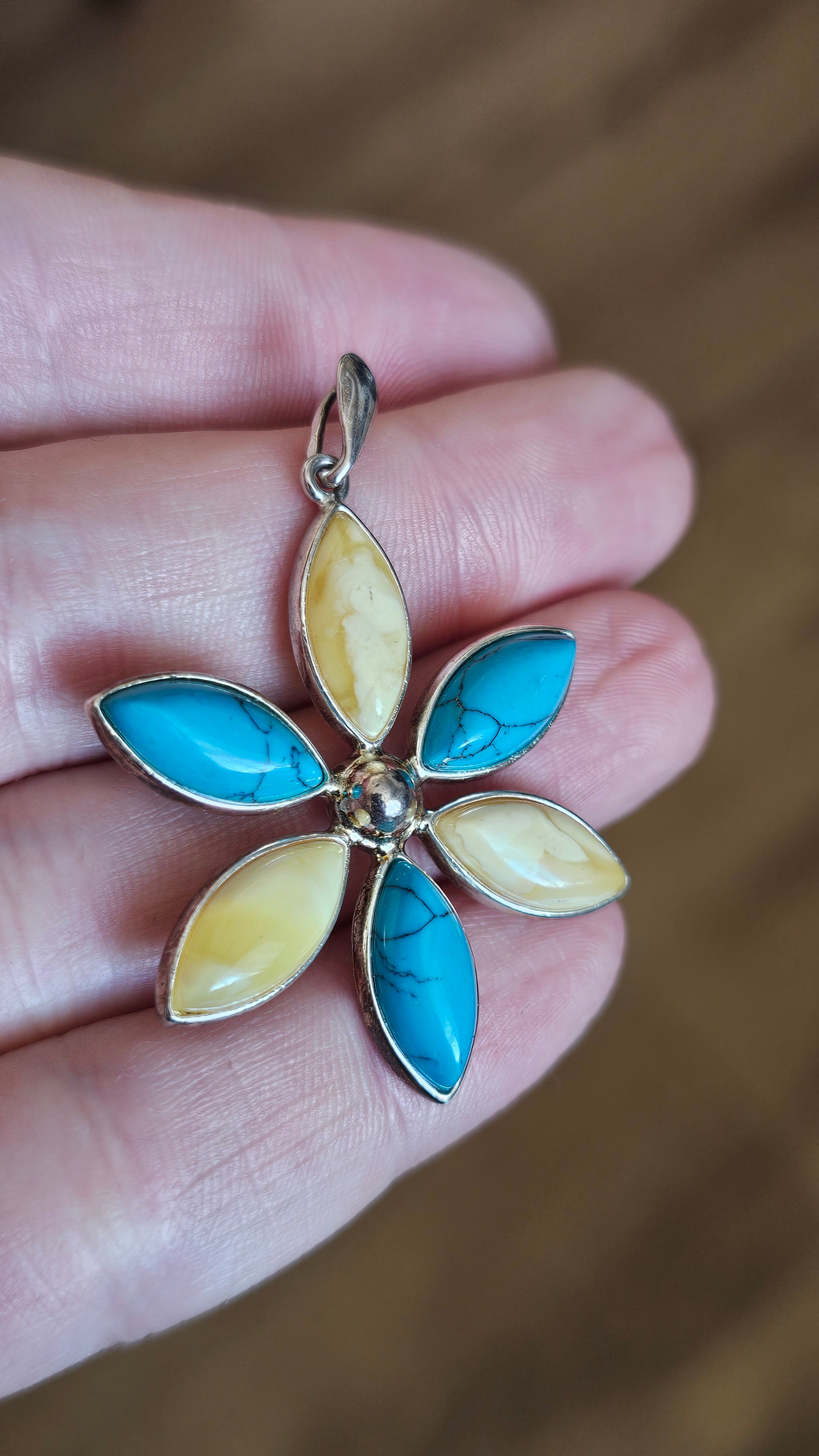 Vintage 925 Silver Turquoise & Butterscotch Amber Flower Pendant