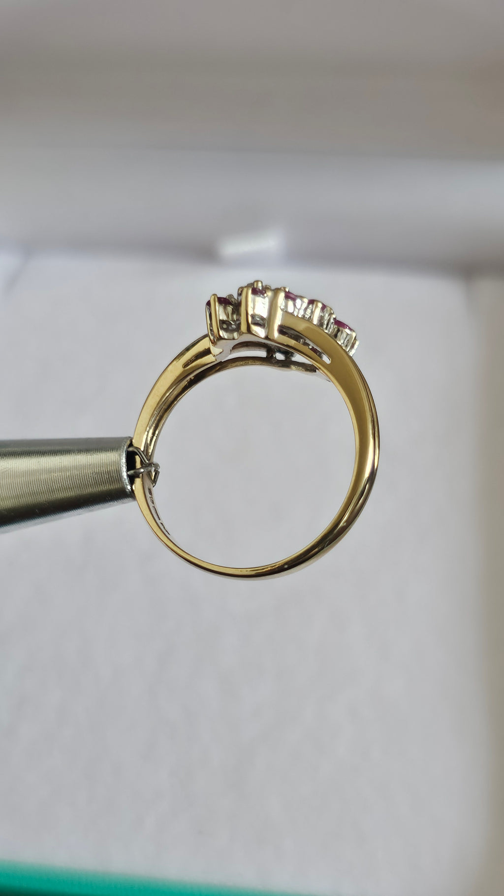 Vintage 9ct Yellow Gold Ruby & Diamond Accent Cluster Ring – UK Size M 1/2