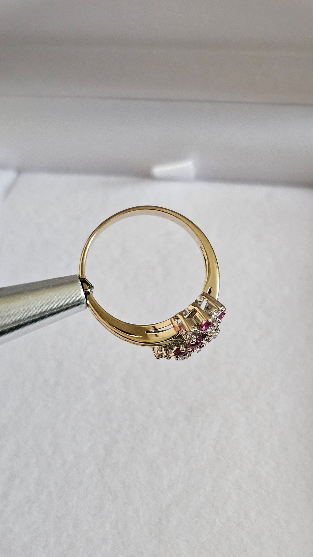 Vintage 9ct Yellow Gold Ruby & Diamond Accent Cluster Ring – UK Size M 1/2