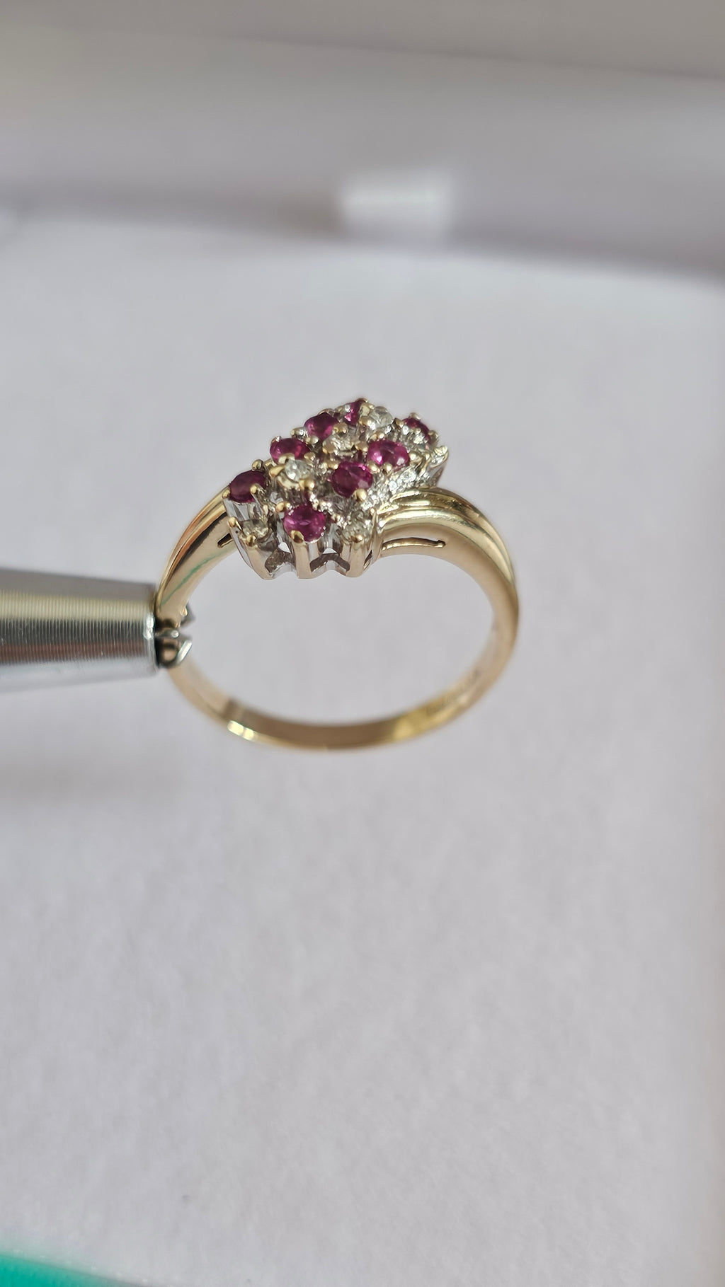 Vintage 9ct Yellow Gold Ruby & Diamond Accent Cluster Ring – UK Size M 1/2