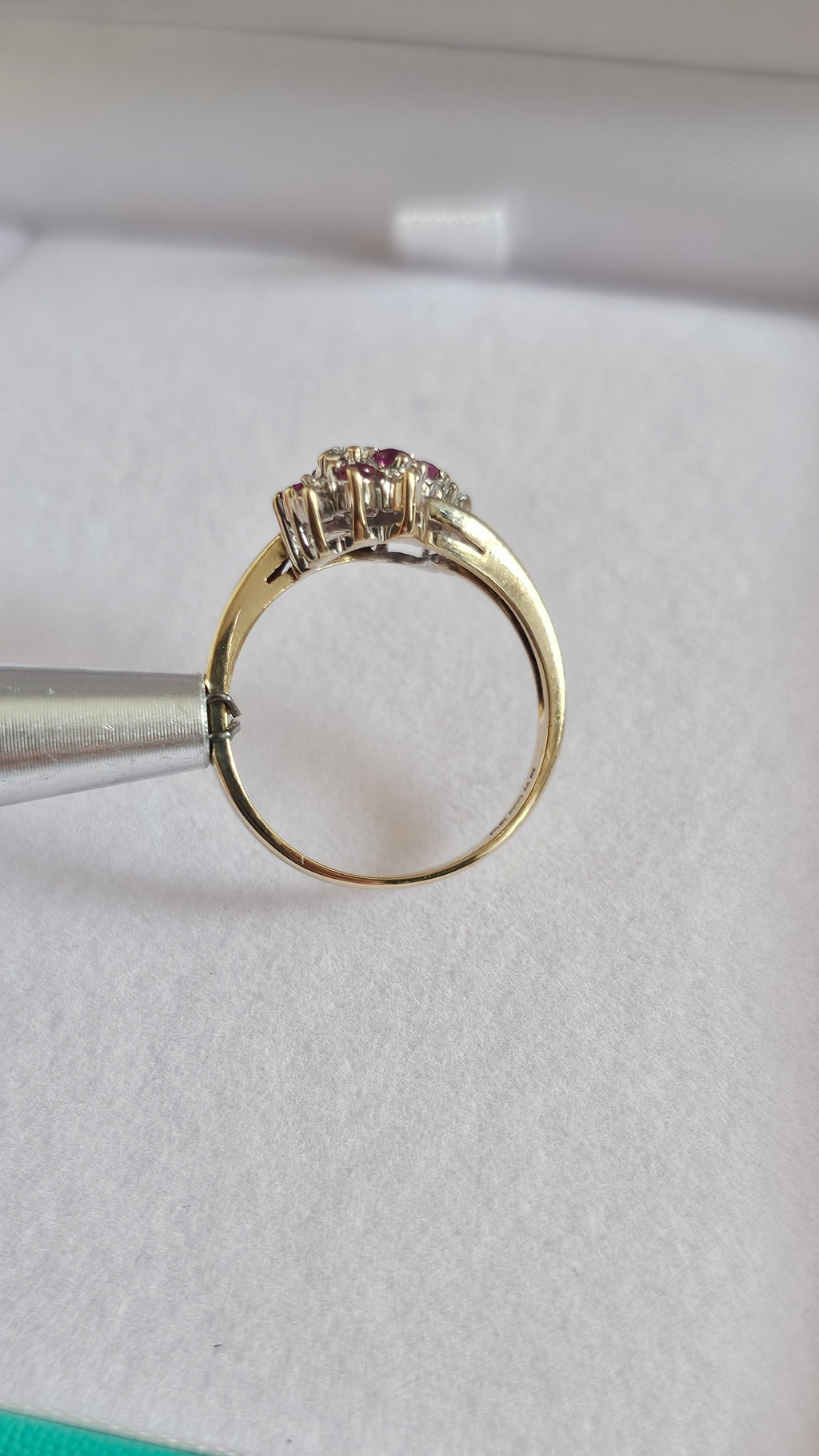 Vintage 9ct Yellow Gold Ruby & Diamond Accent Cluster Ring – UK Size M 1/2
