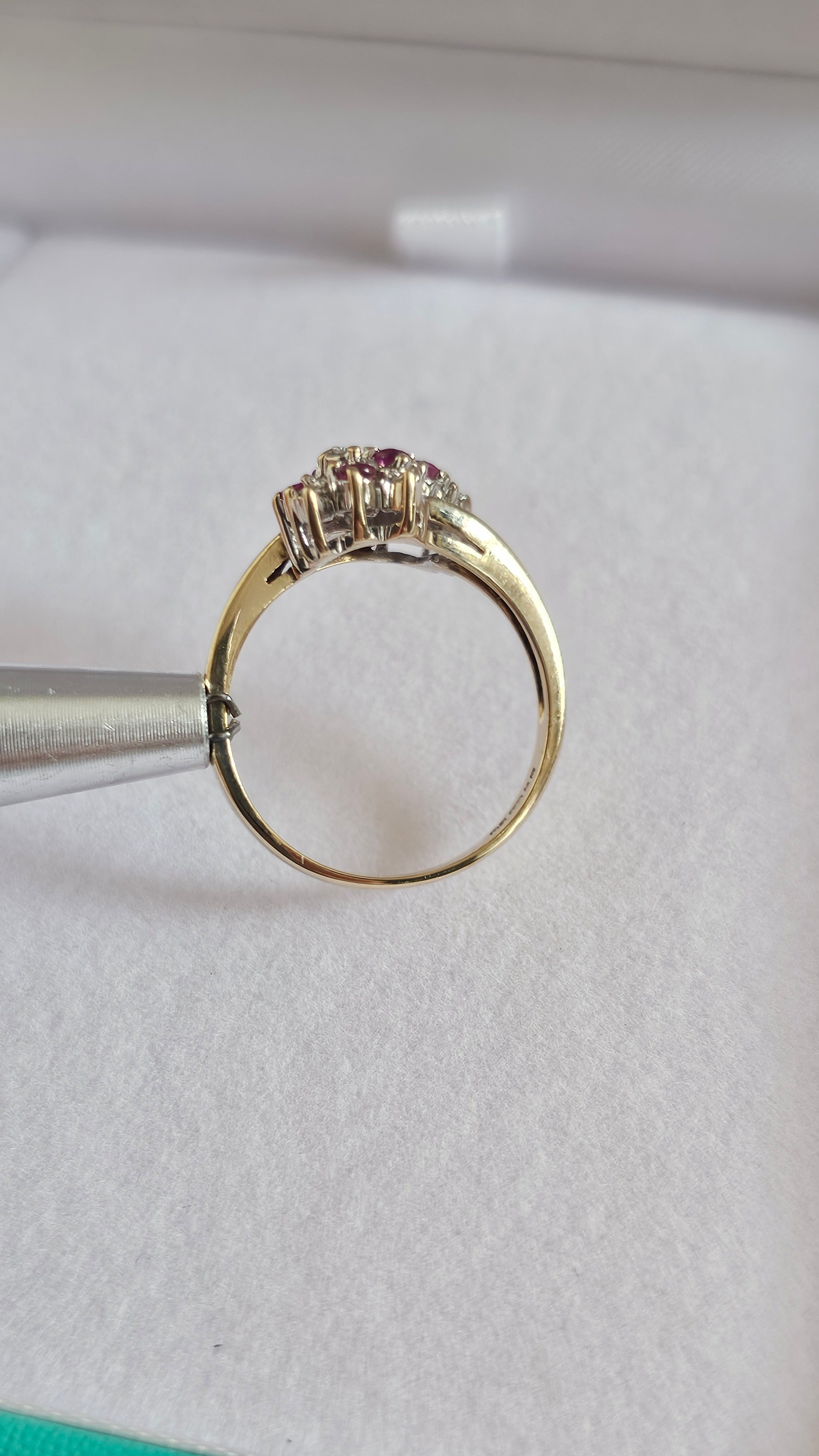 Vintage 9ct Yellow Gold Ruby & Diamond Accent Cluster Ring – UK Size M 1/2