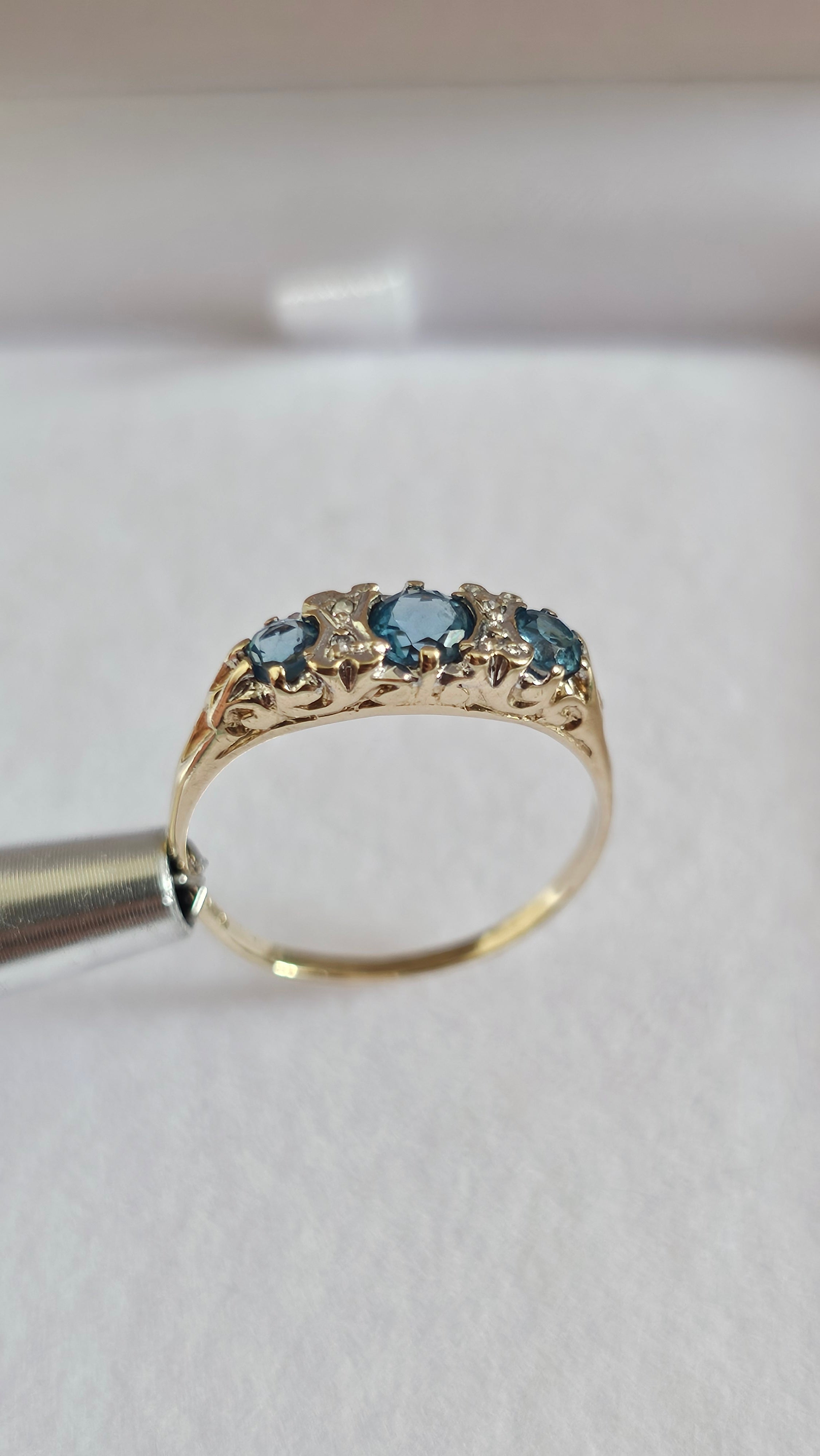 Vintage 9ct Yellow Gold set with Natural Blue Topaz and Diamond Ring, size P 1/2