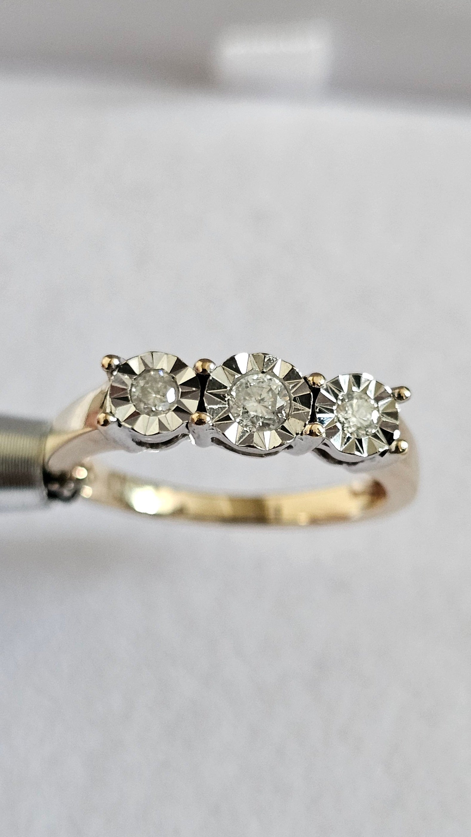 9ct Yellow Gold 0.25ct Natural Diamond Trilogy Ring , size N 1/2