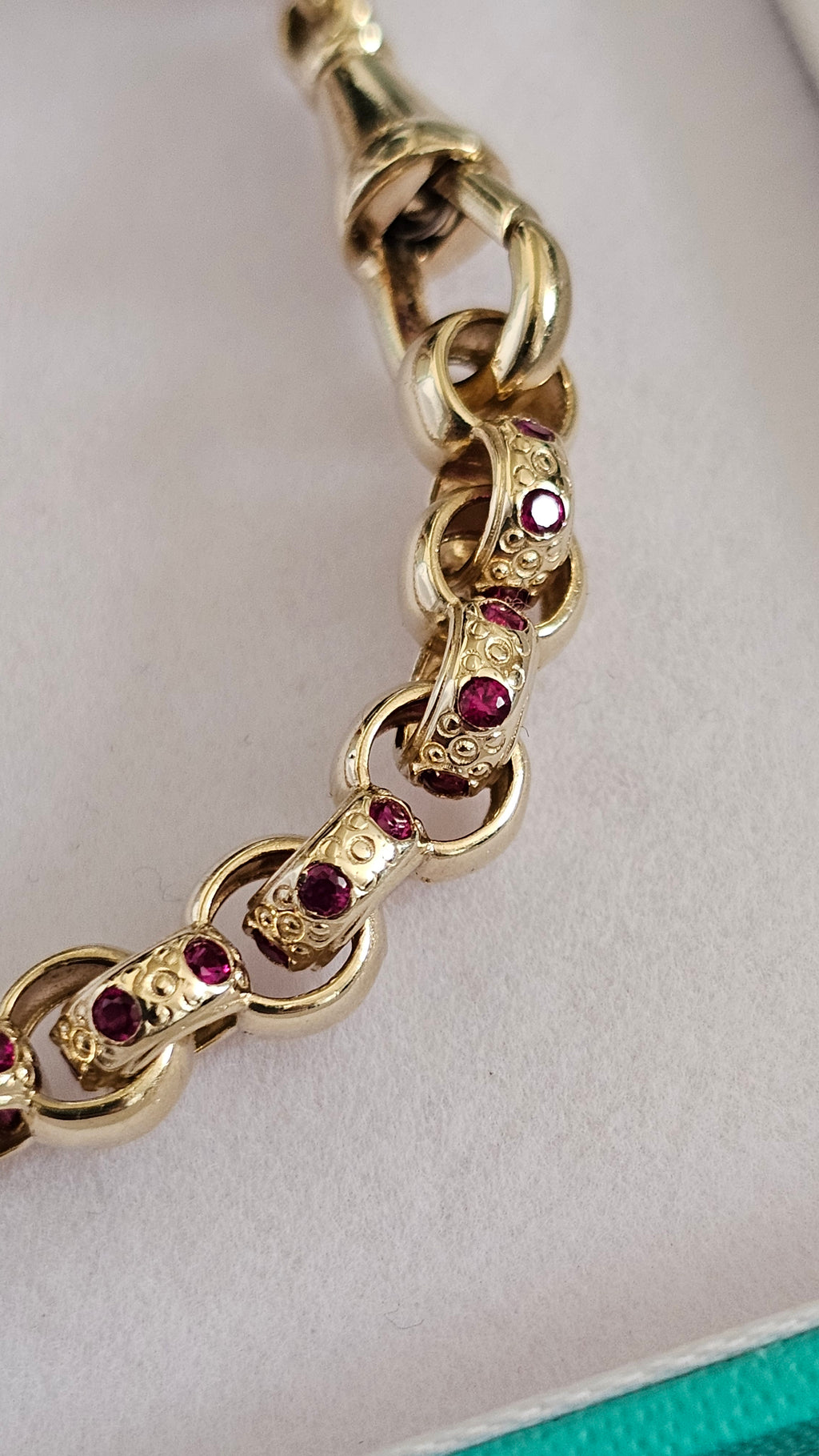 Solid 9ct Yellow Gold & Ruby Belcher Bracelet – Dog Clip Clasp (10.88g)