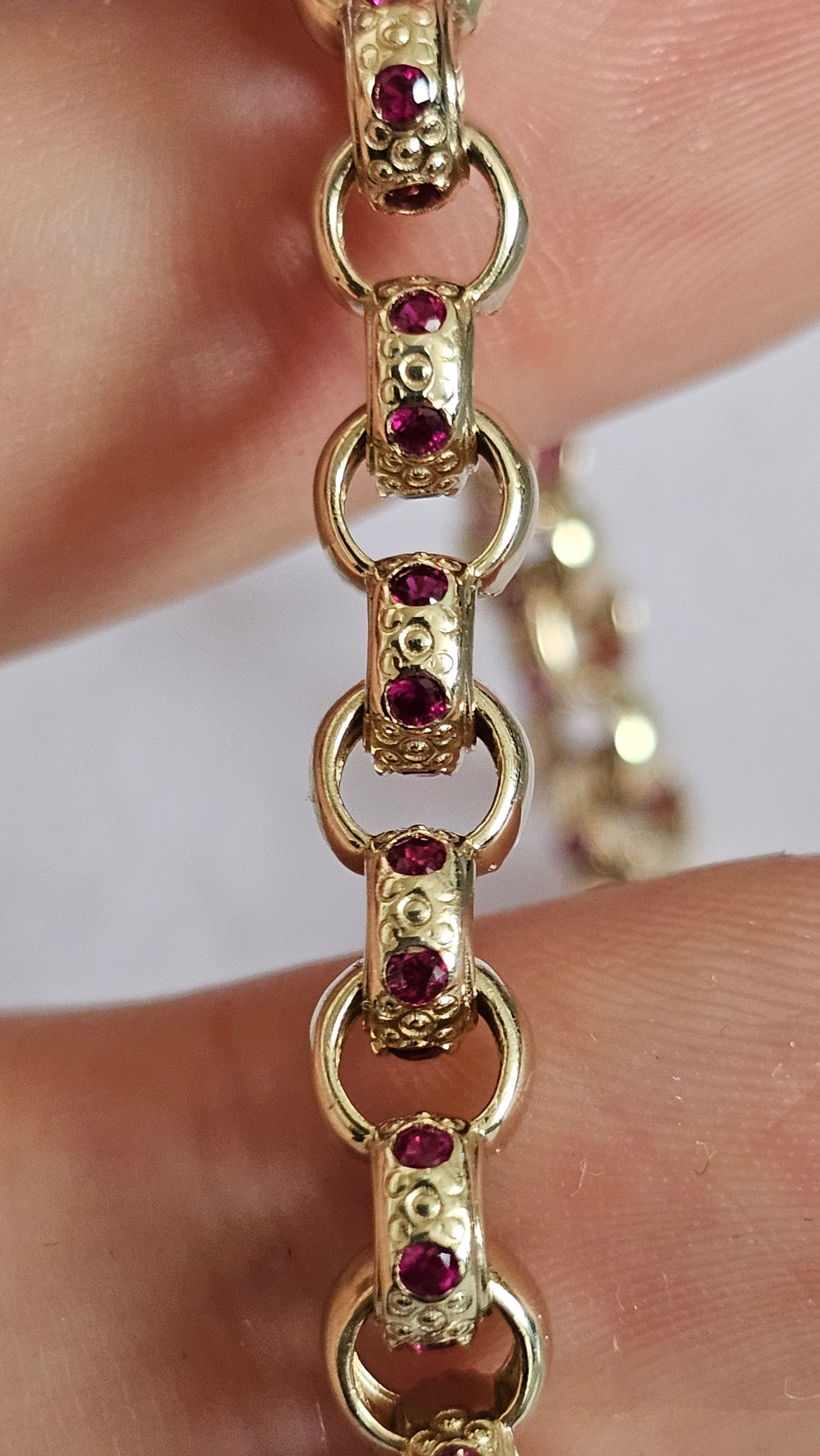 Solid 9ct Yellow Gold & Ruby Belcher Bracelet – Dog Clip Clasp (10.88g)