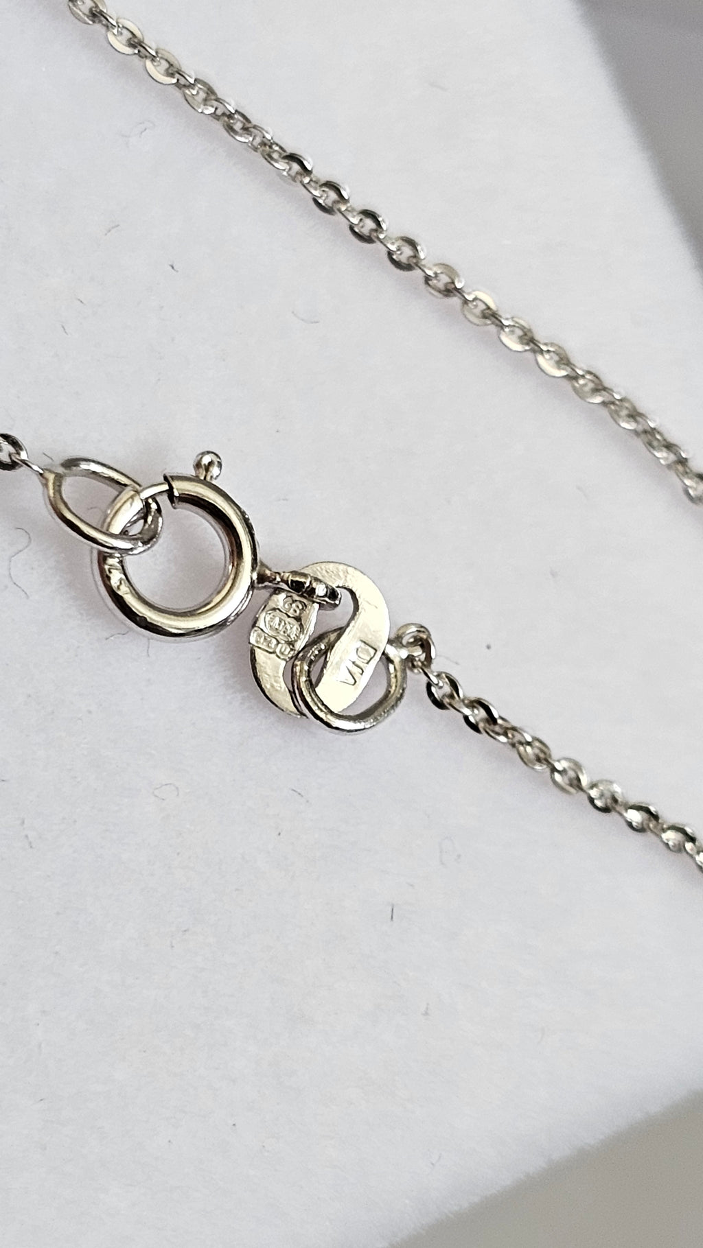 Elegant 9ct White Gold Diamond & Ruby Teardrop Necklace 16.5" - 18"