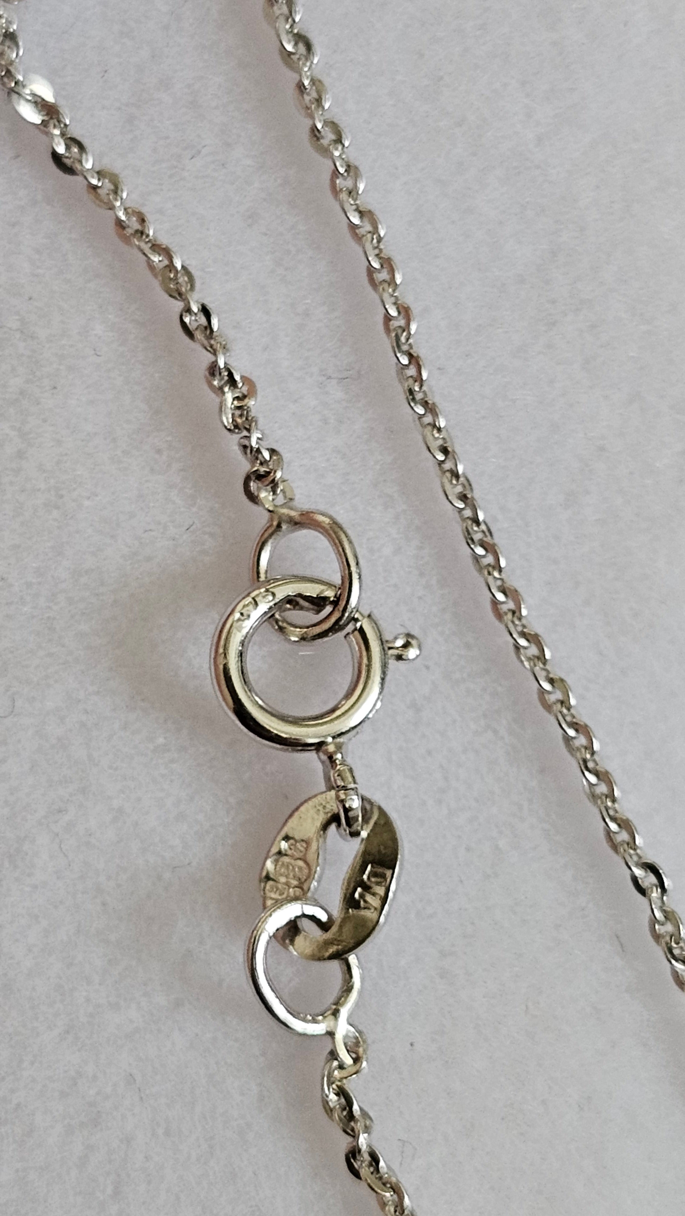 Elegant 9ct White Gold Diamond & Ruby Teardrop Necklace 16.5" - 18"