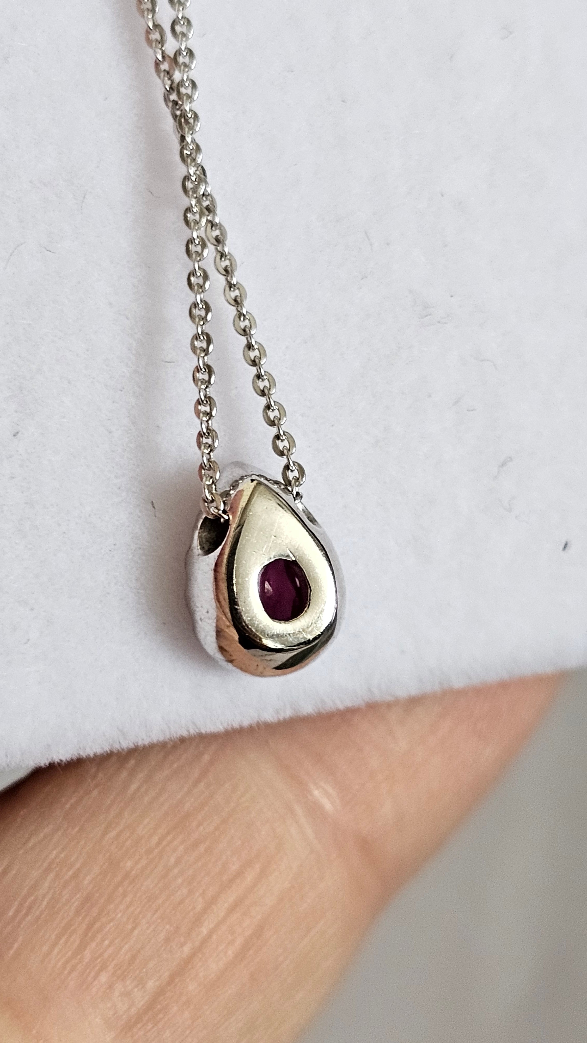 Elegant 9ct White Gold Diamond & Ruby Teardrop Necklace 16.5" - 18"