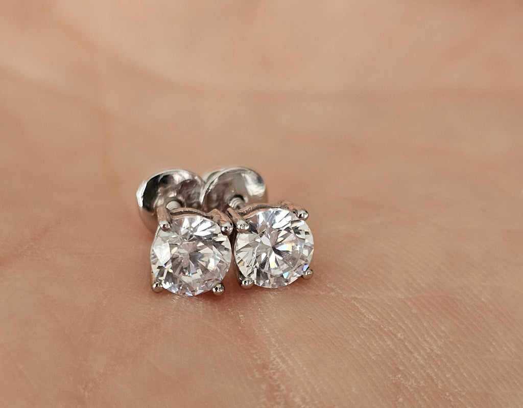 Classic 18ct White Gold Round Solitaire Moissanite Stud Earrings with Screwbacks