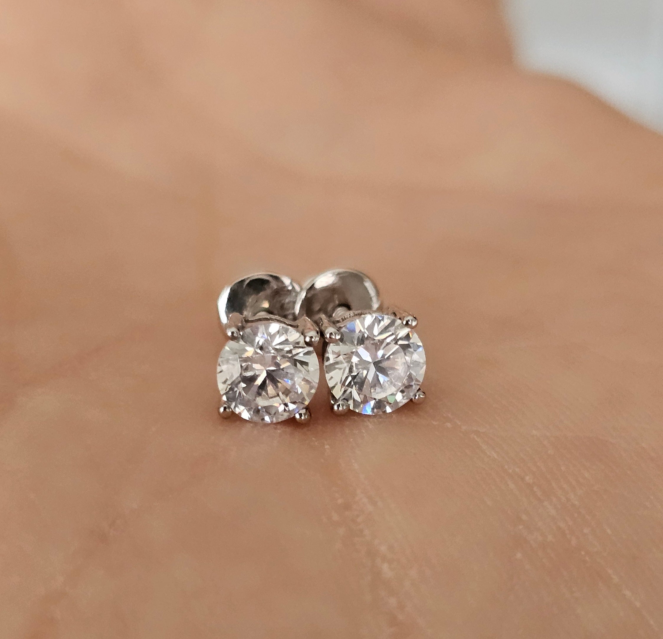 Classic 18ct White Gold Round Solitaire Moissanite Stud Earrings with Screwbacks