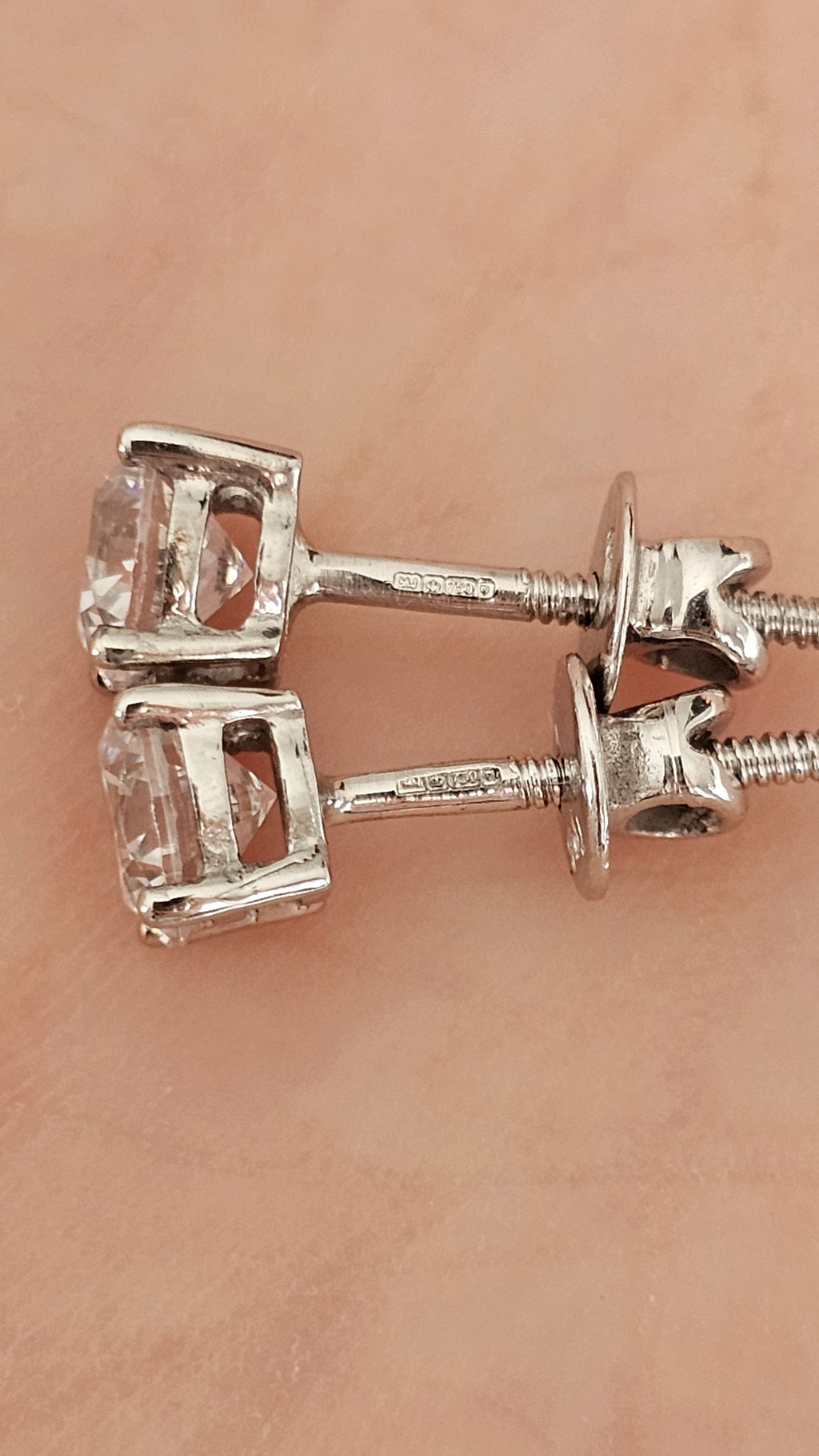 Classic 18ct White Gold Round Solitaire Moissanite Stud Earrings with Screwbacks
