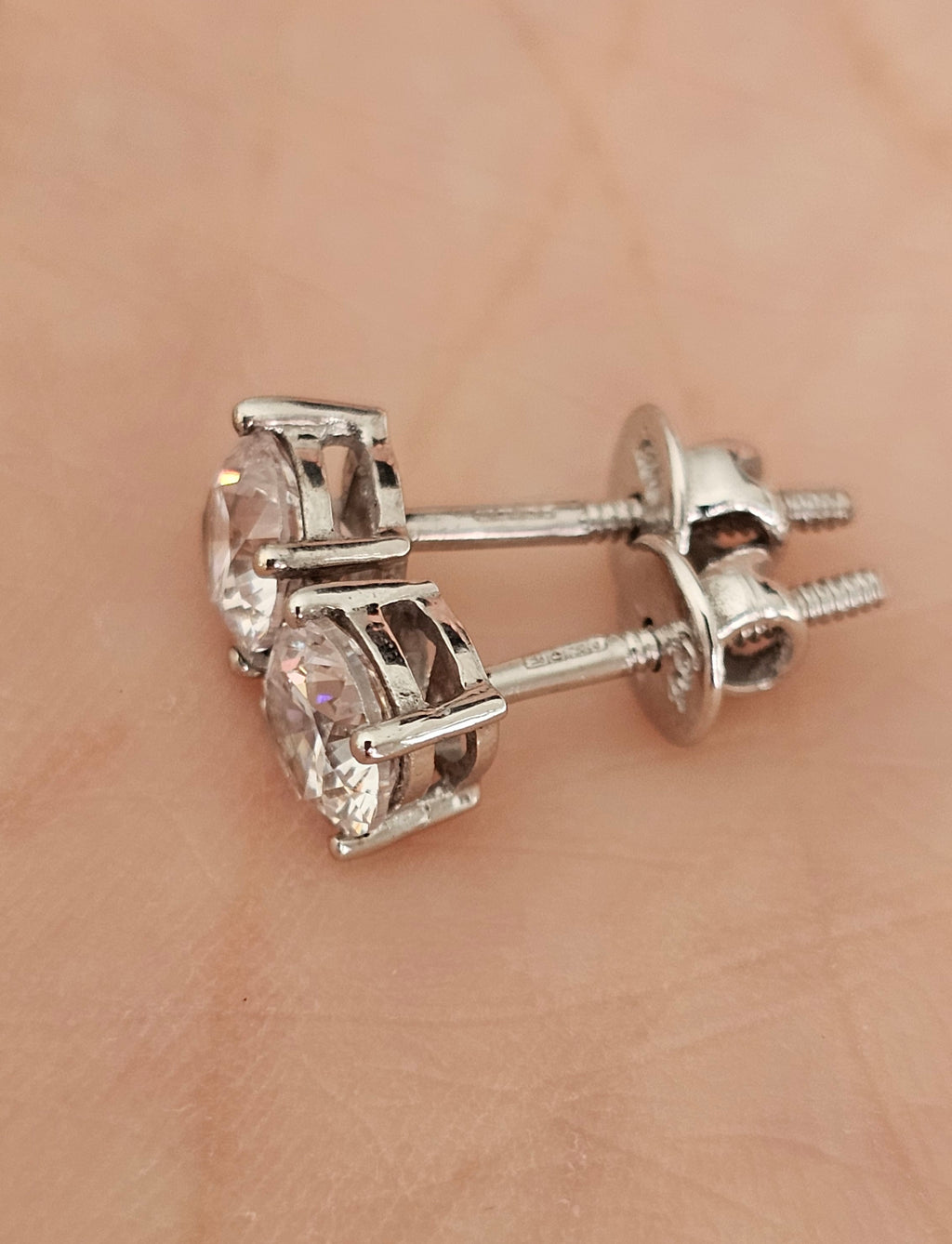 Classic 18ct White Gold Round Solitaire Moissanite Stud Earrings with Screwbacks