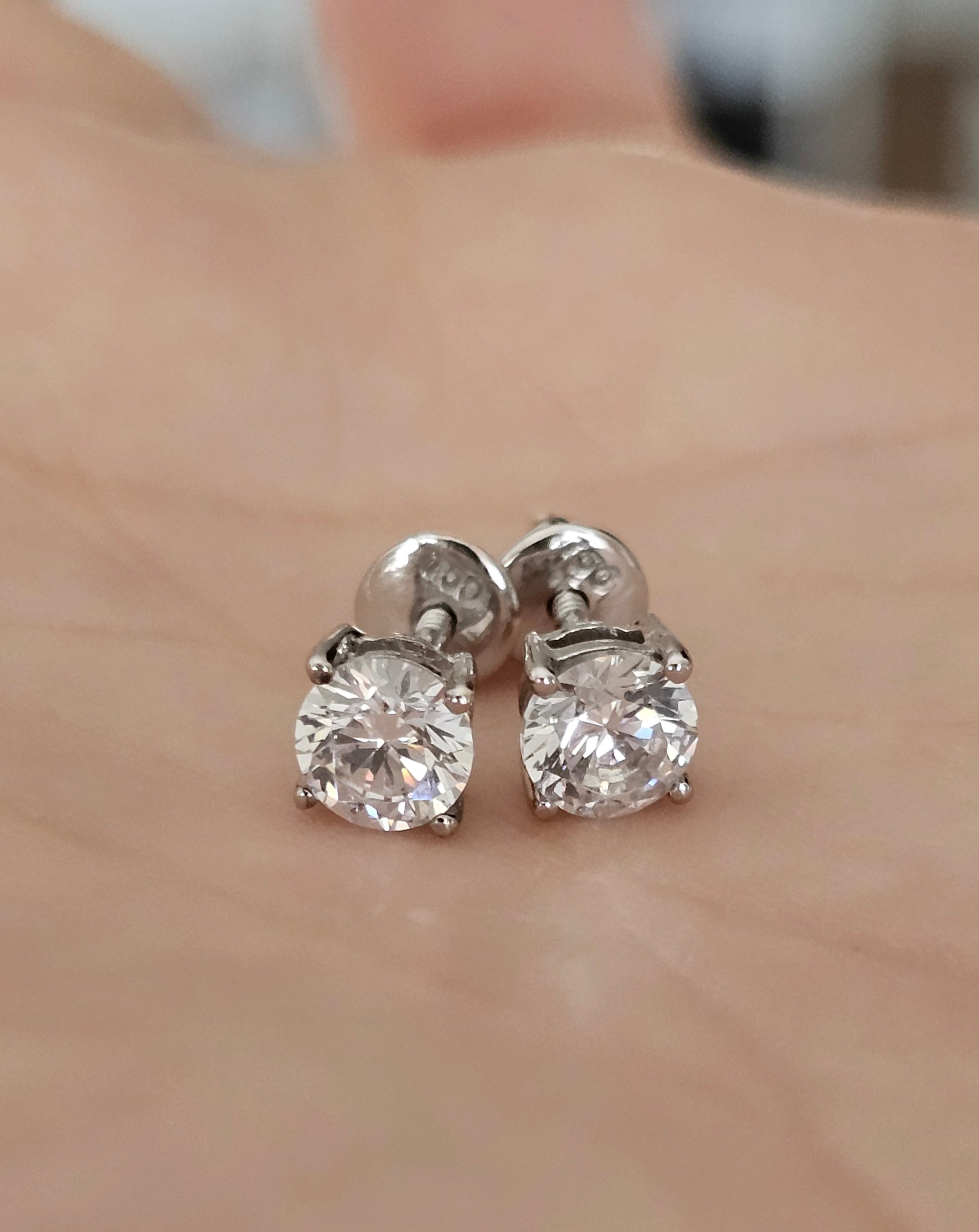 Classic 18ct White Gold Round Solitaire Moissanite Stud Earrings with Screwbacks