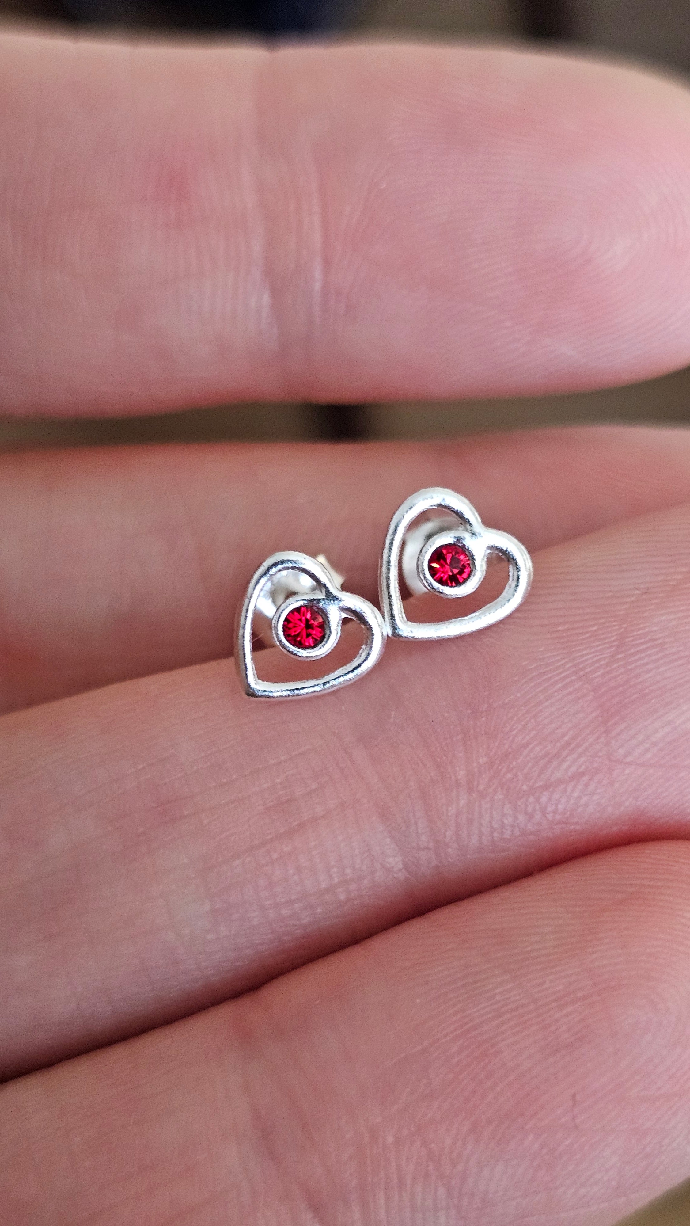 925 Sterling Silver Open Heart Dainty Stud Earrings with Red Stone