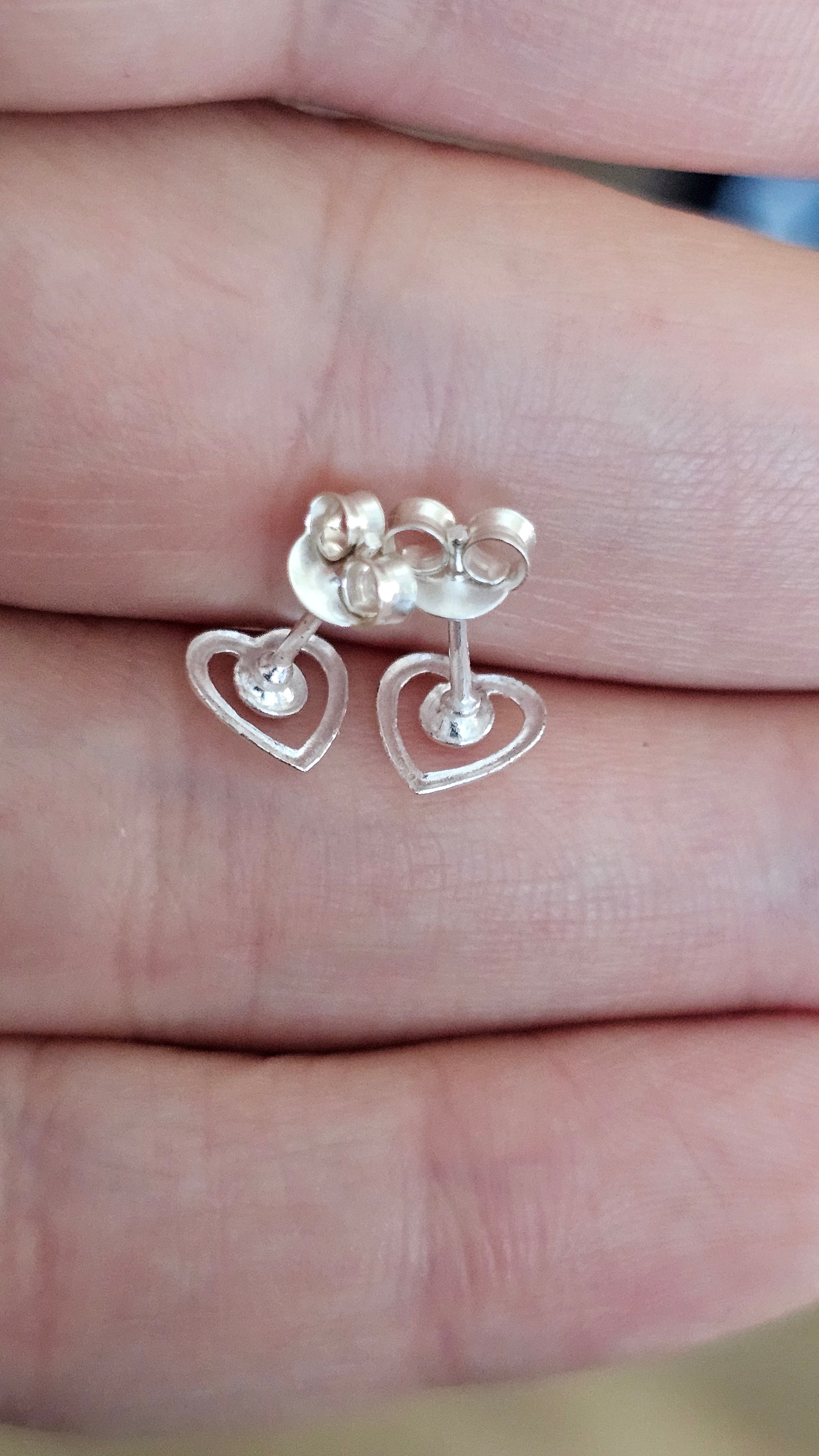 925 Sterling Silver Open Heart Dainty Stud Earrings with Red Stone