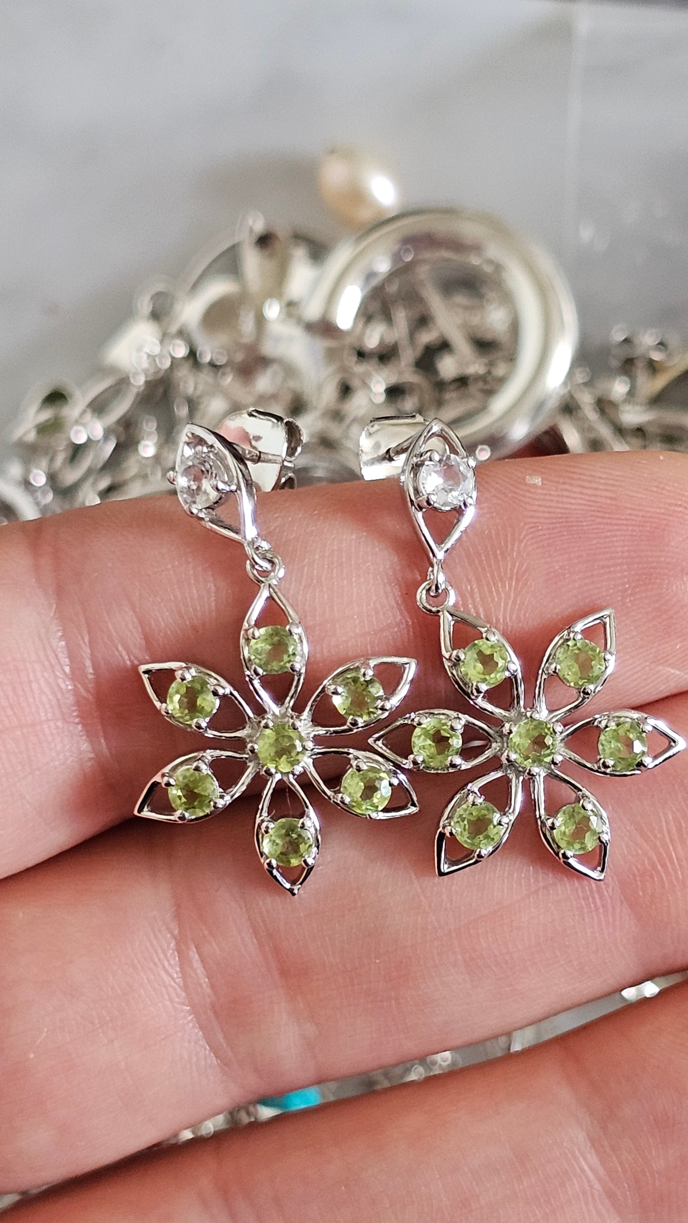 Solid 925 Sterling Silver Natural Peridot Floral Drop Earrings