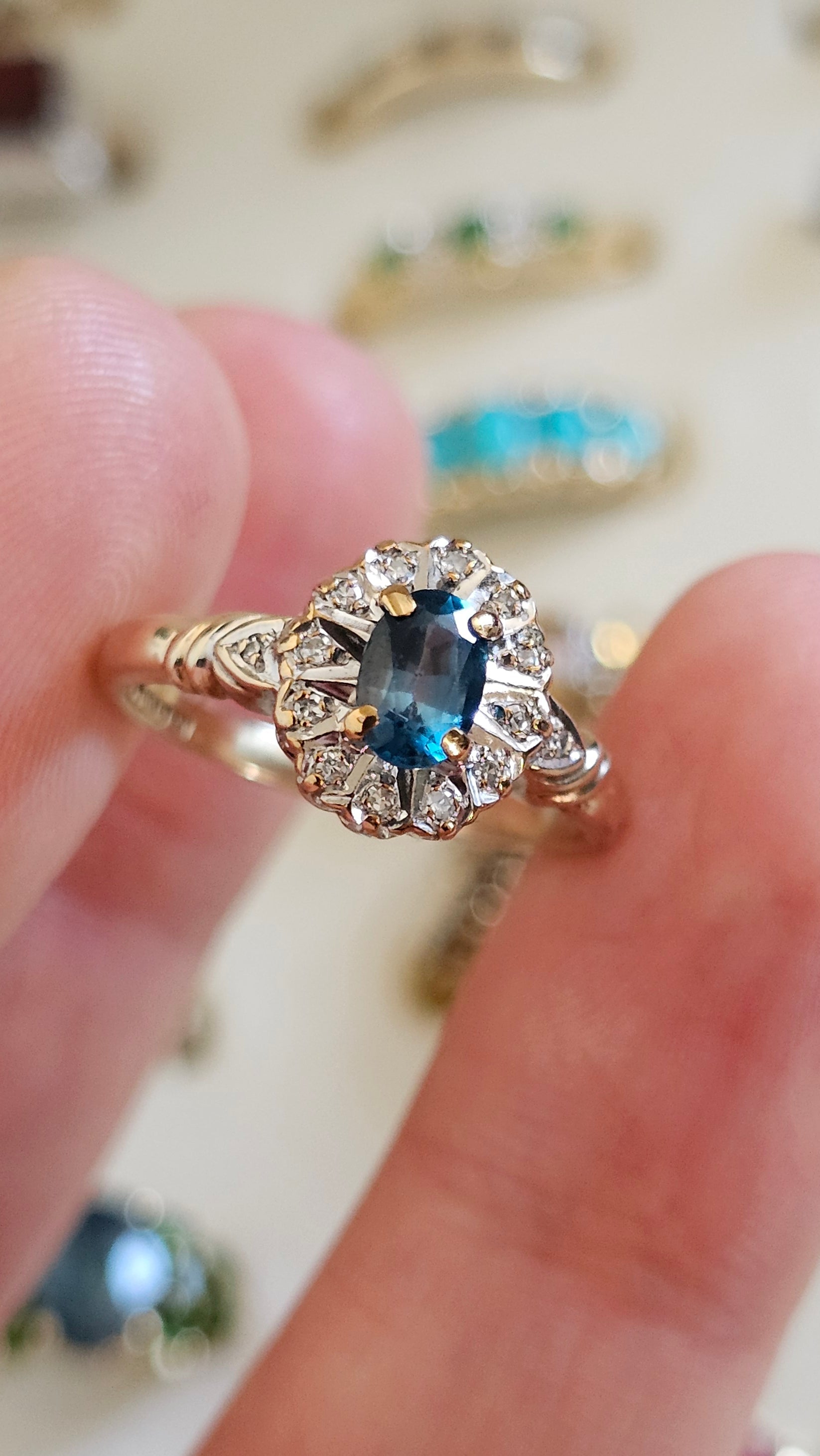 Vintage 9ct Yellow Gold Natural London Blue Topaz & Diamond Cluster Ring – Size M