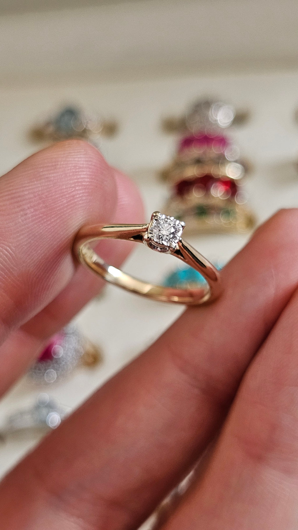 9ct Yellow Gold Natural Diamond Solitaire Ring 0.15ct, Illusion Set,- Size L 1/2