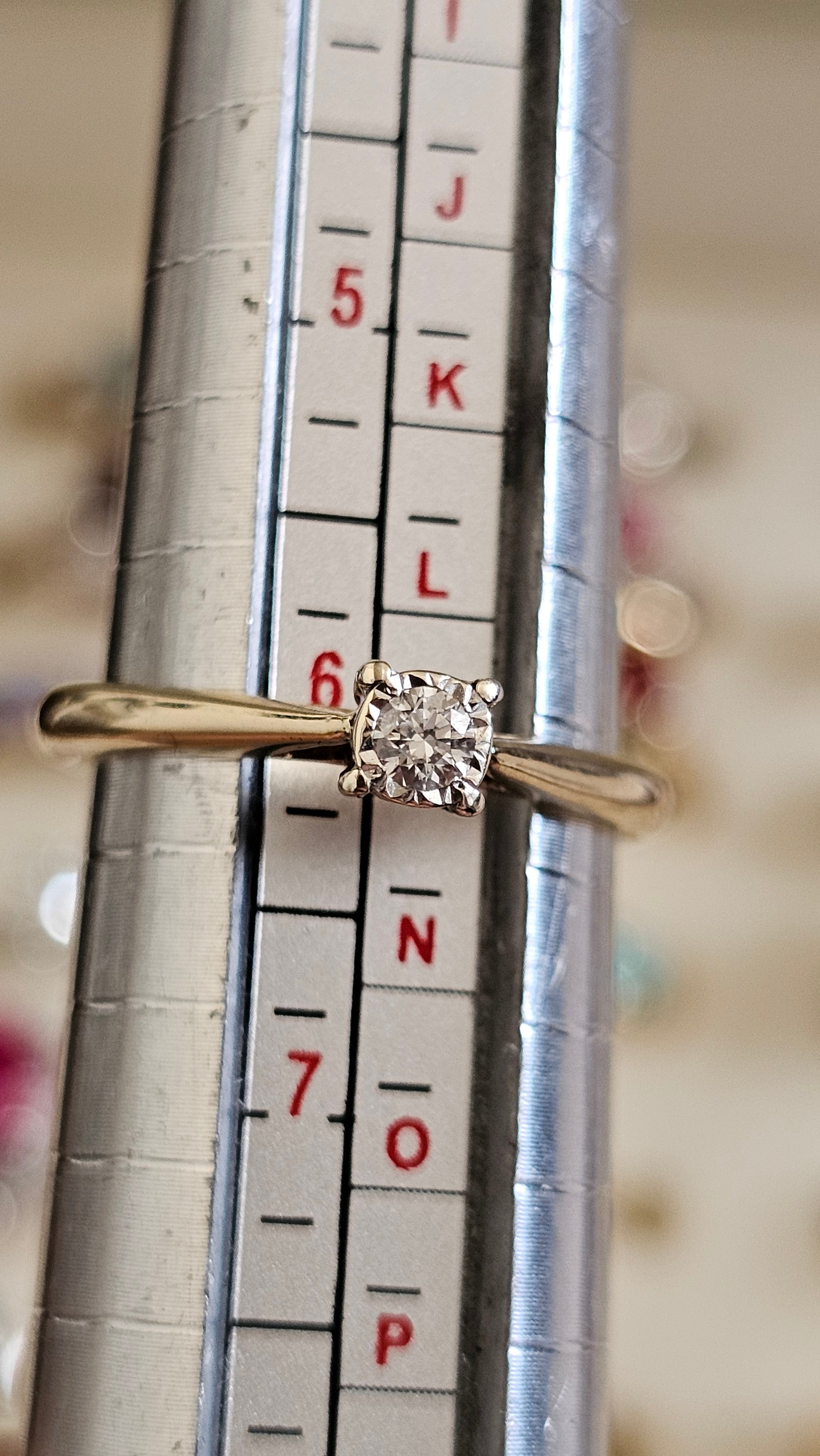 9ct Yellow Gold Natural Diamond Solitaire Ring 0.15ct, Illusion Set,- Size L 1/2