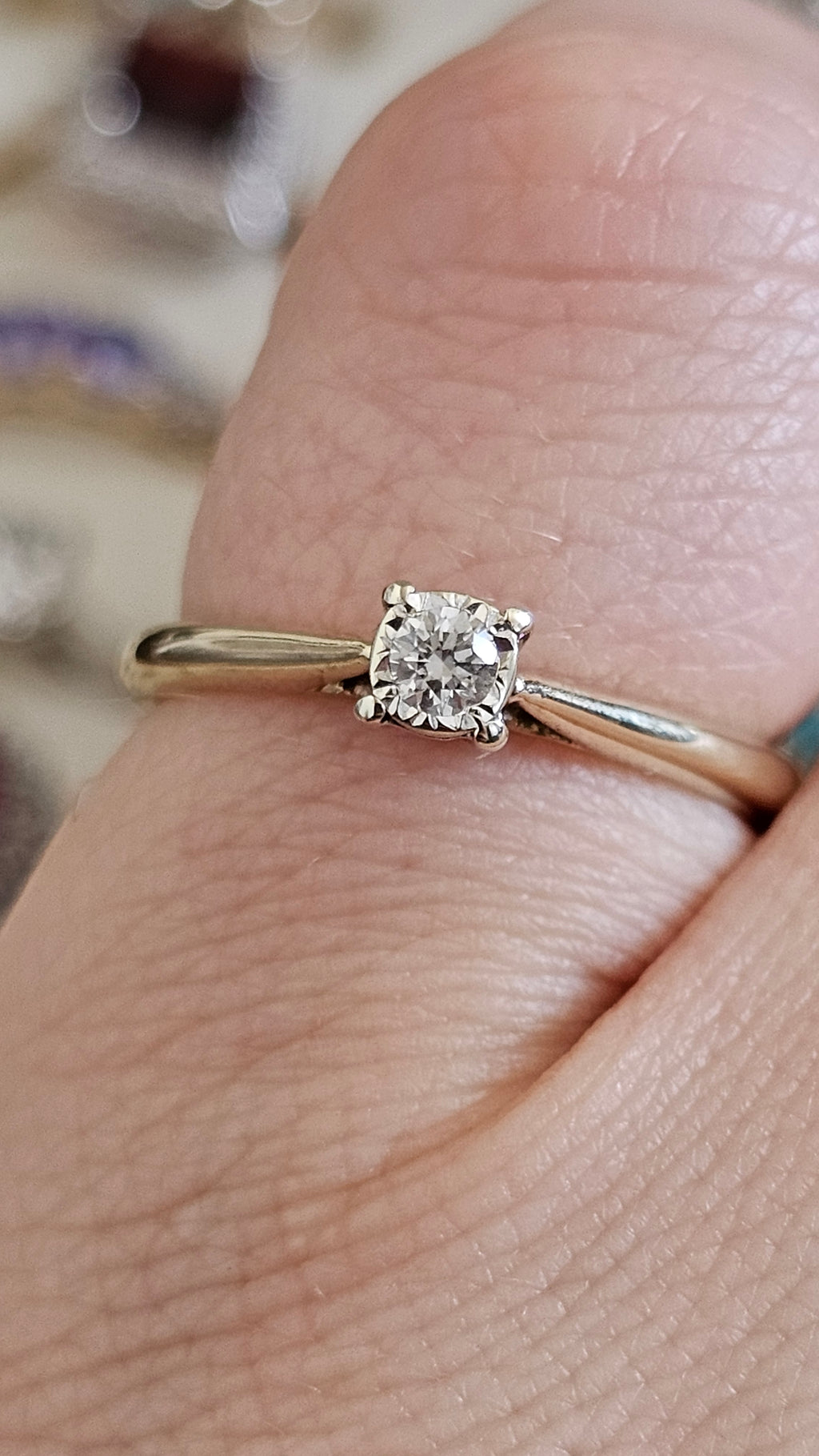 9ct Yellow Gold Natural Diamond Solitaire Ring 0.15ct, Illusion Set,- Size L 1/2