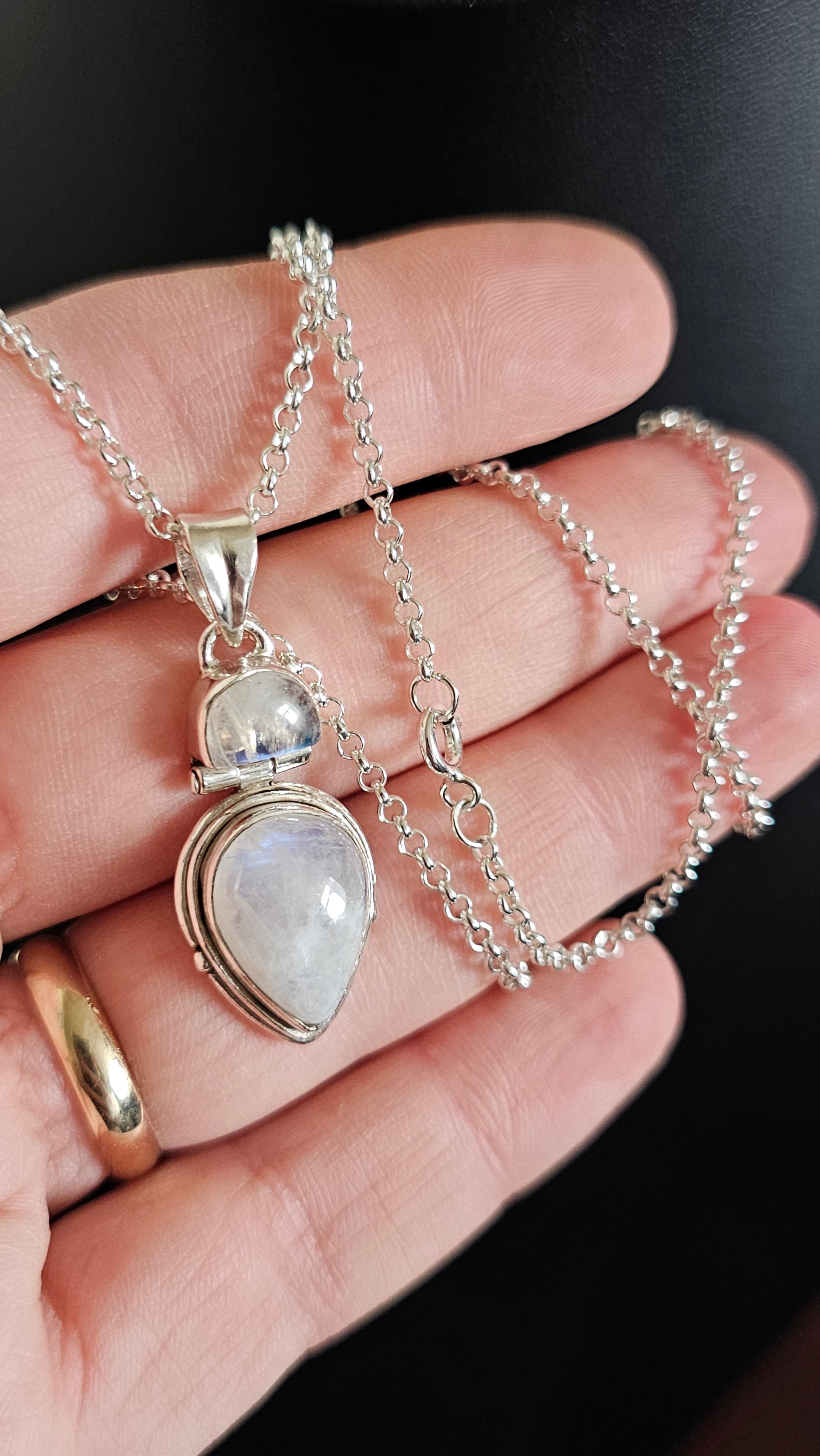 Vintage 925 Sterling Silver Double Moonstone Teardrop Pendant Necklace - 18"