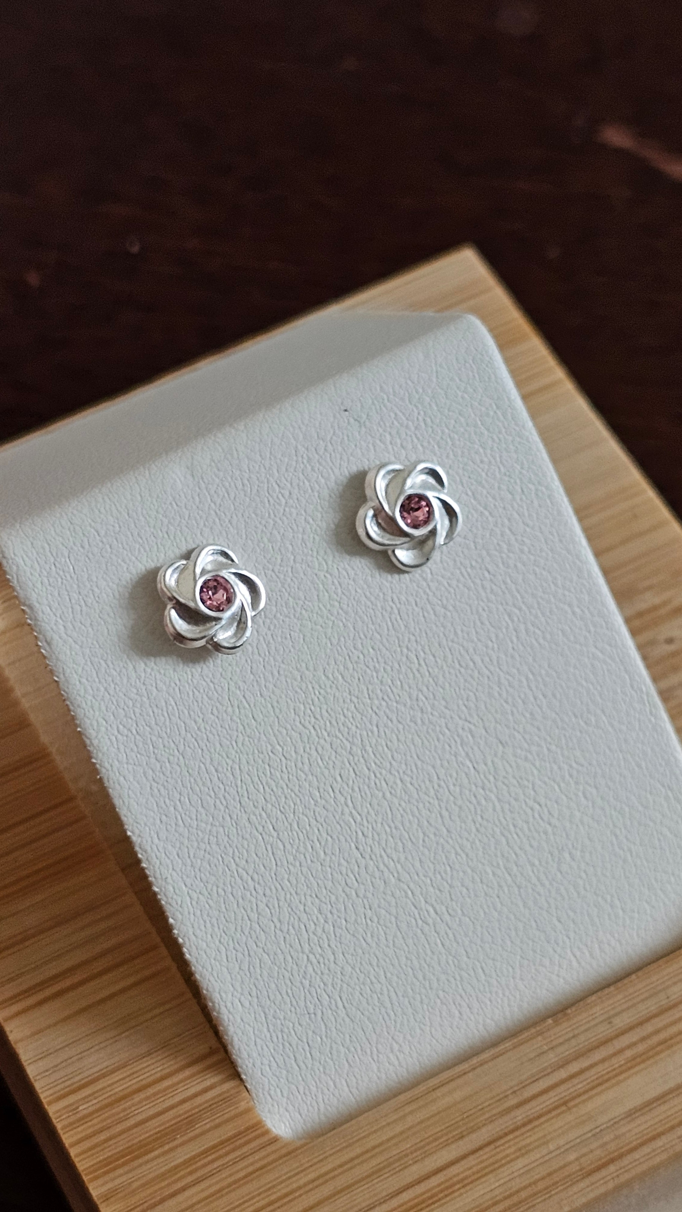 Elegant 925 Sterling Silver Pink Stone Floral Stud Earrings
