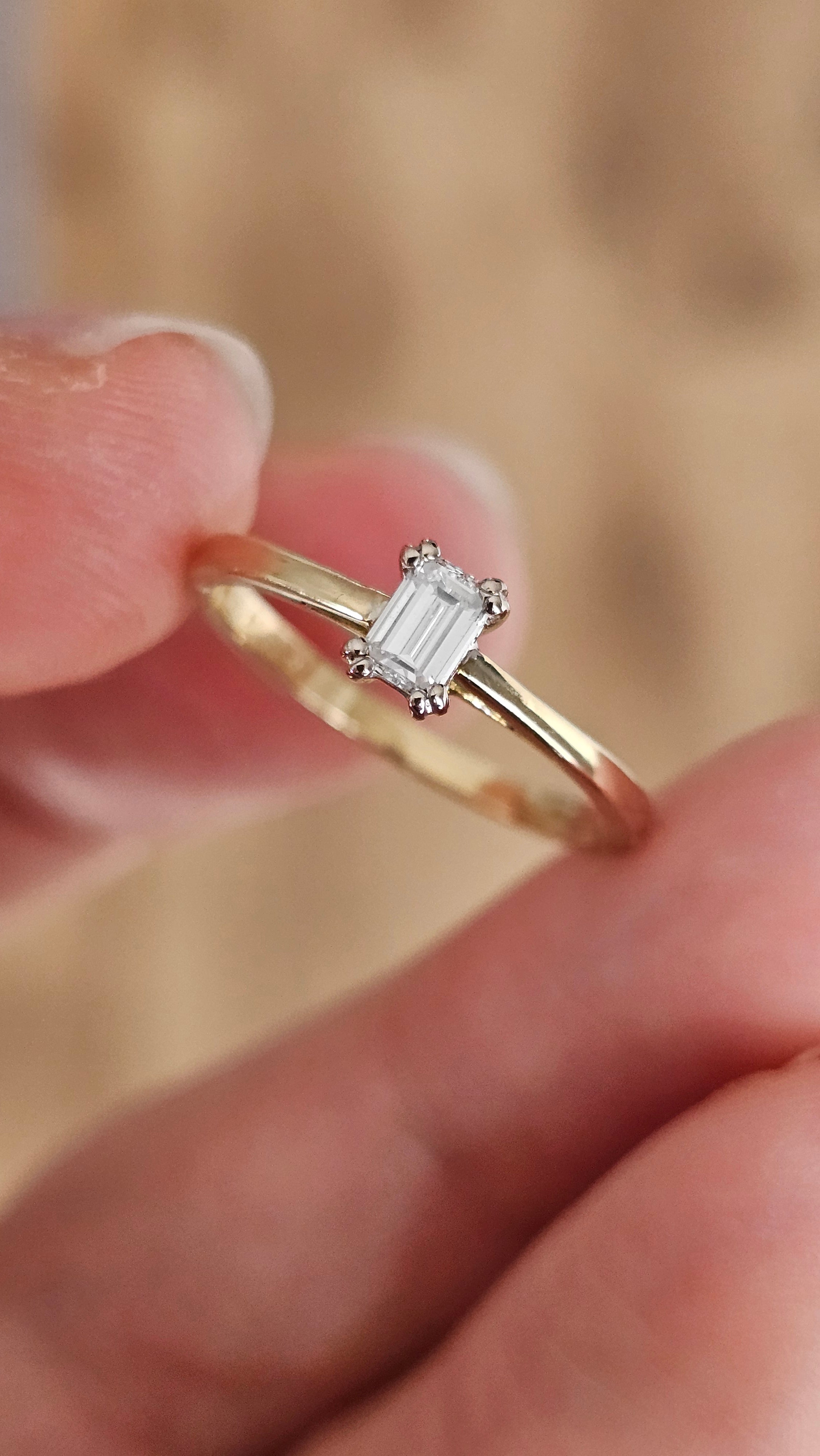18ct Gold Natural Emerald-Cut Diamond Solitaire Ring (0.26ct, F/SI1) - Size L½