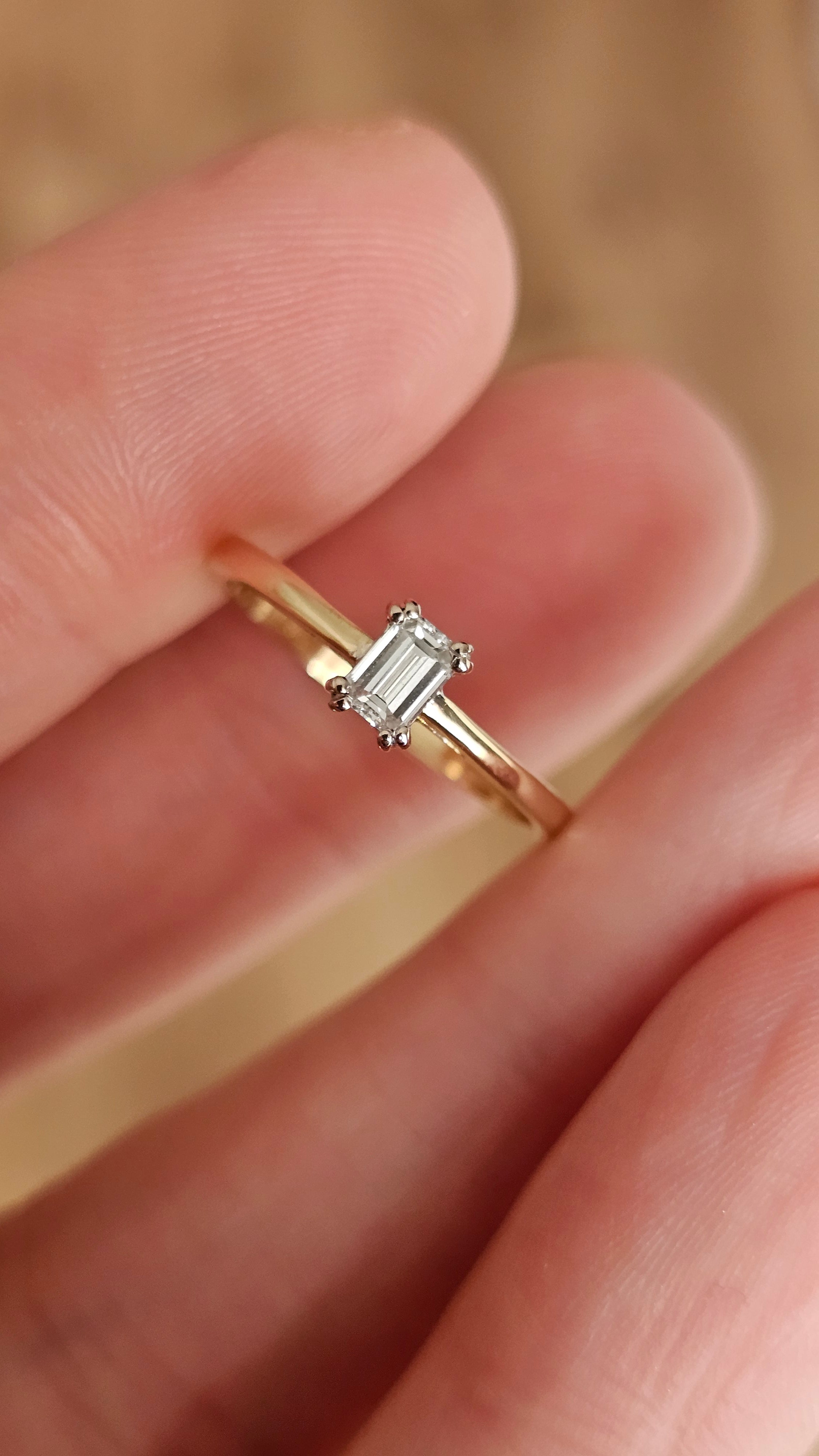 18ct Gold Natural Emerald-Cut Diamond Solitaire Ring (0.26ct, F/SI1) - Size L½