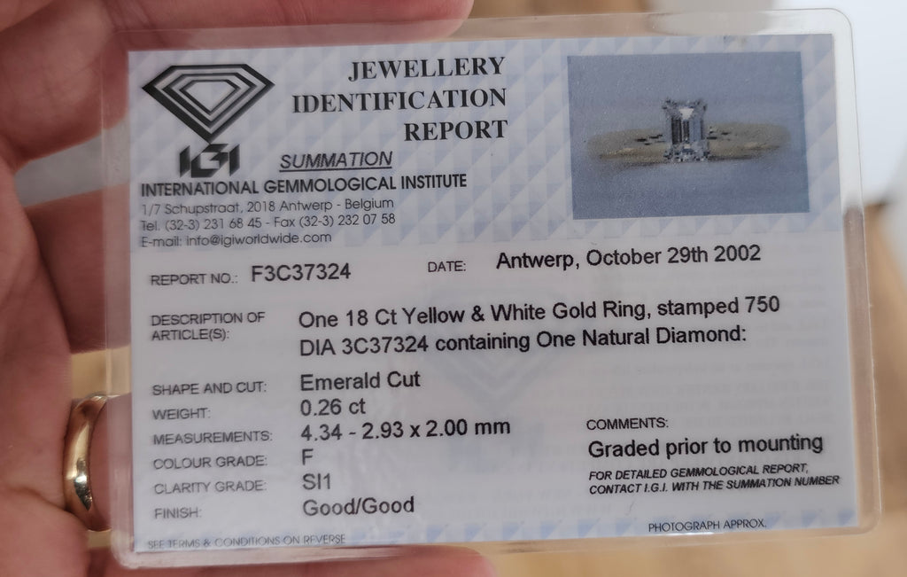 18ct Gold Natural Emerald-Cut Diamond Solitaire Ring (0.26ct, F/SI1) - Size L½