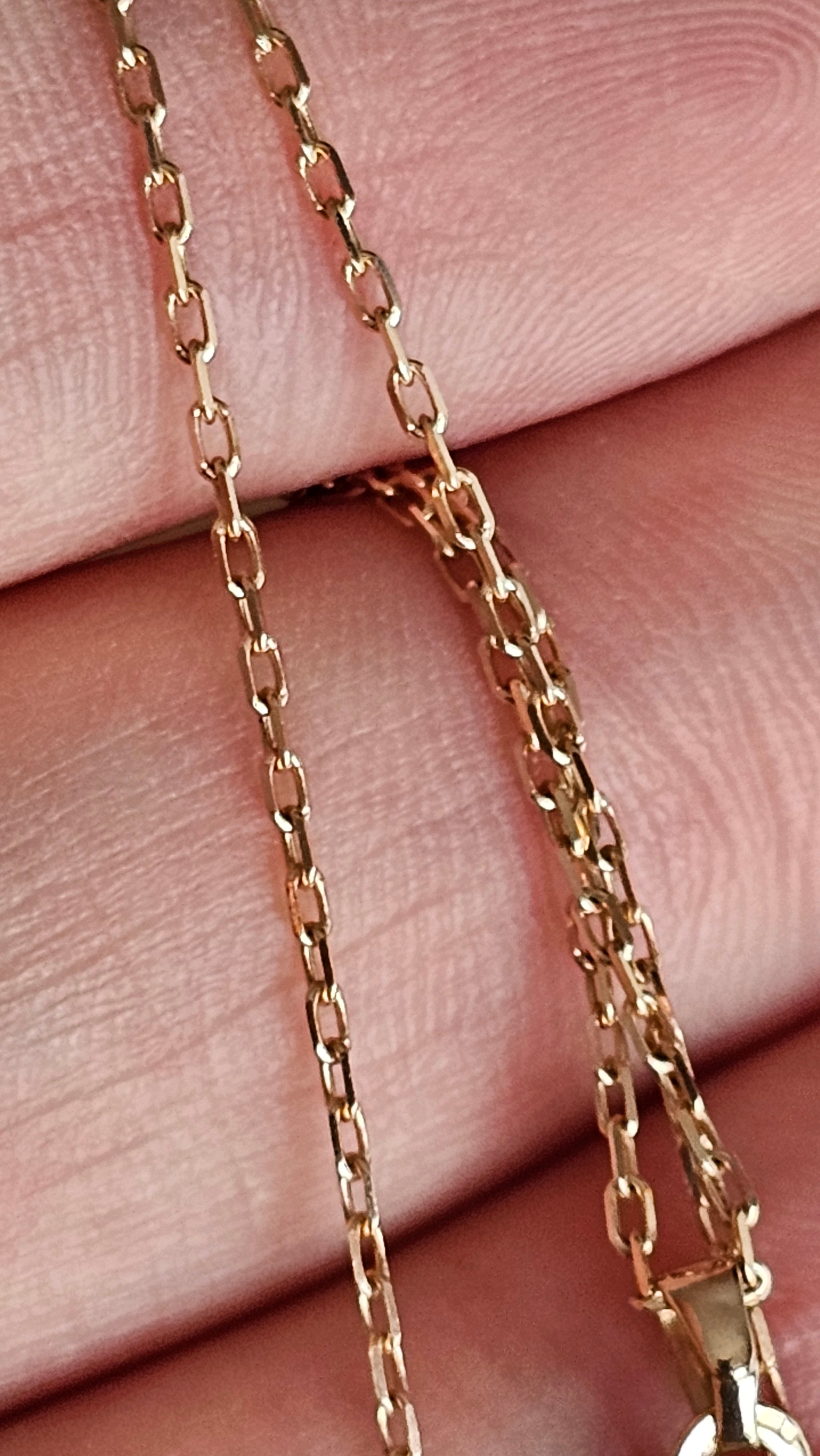 9ct Yellow Gold Oval Engraved Locket Pendant Necklace – 18" Chain