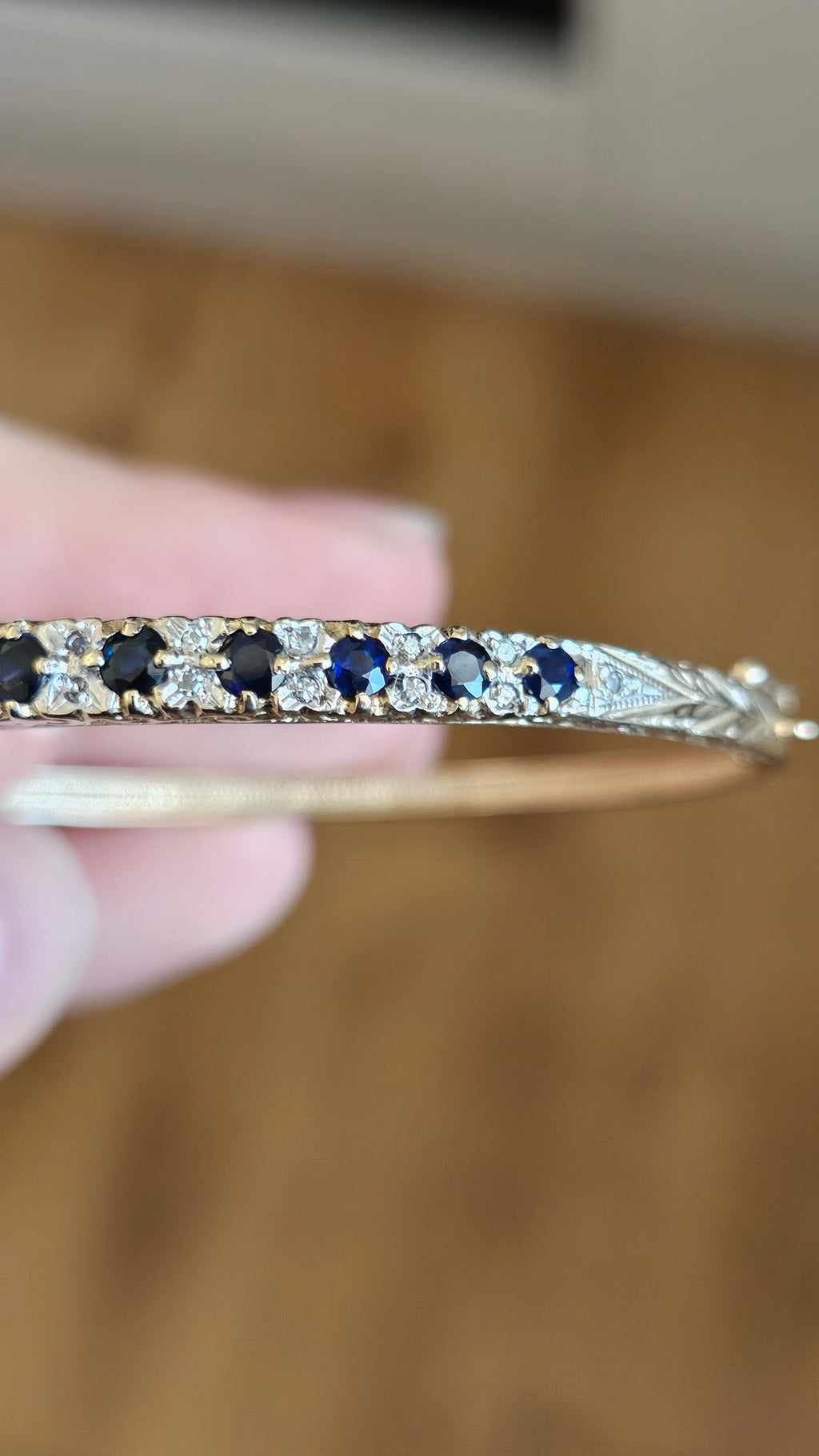 Vintage 9ct Yellow Gold Natural Sapphire & Diamond Hinged Bangle