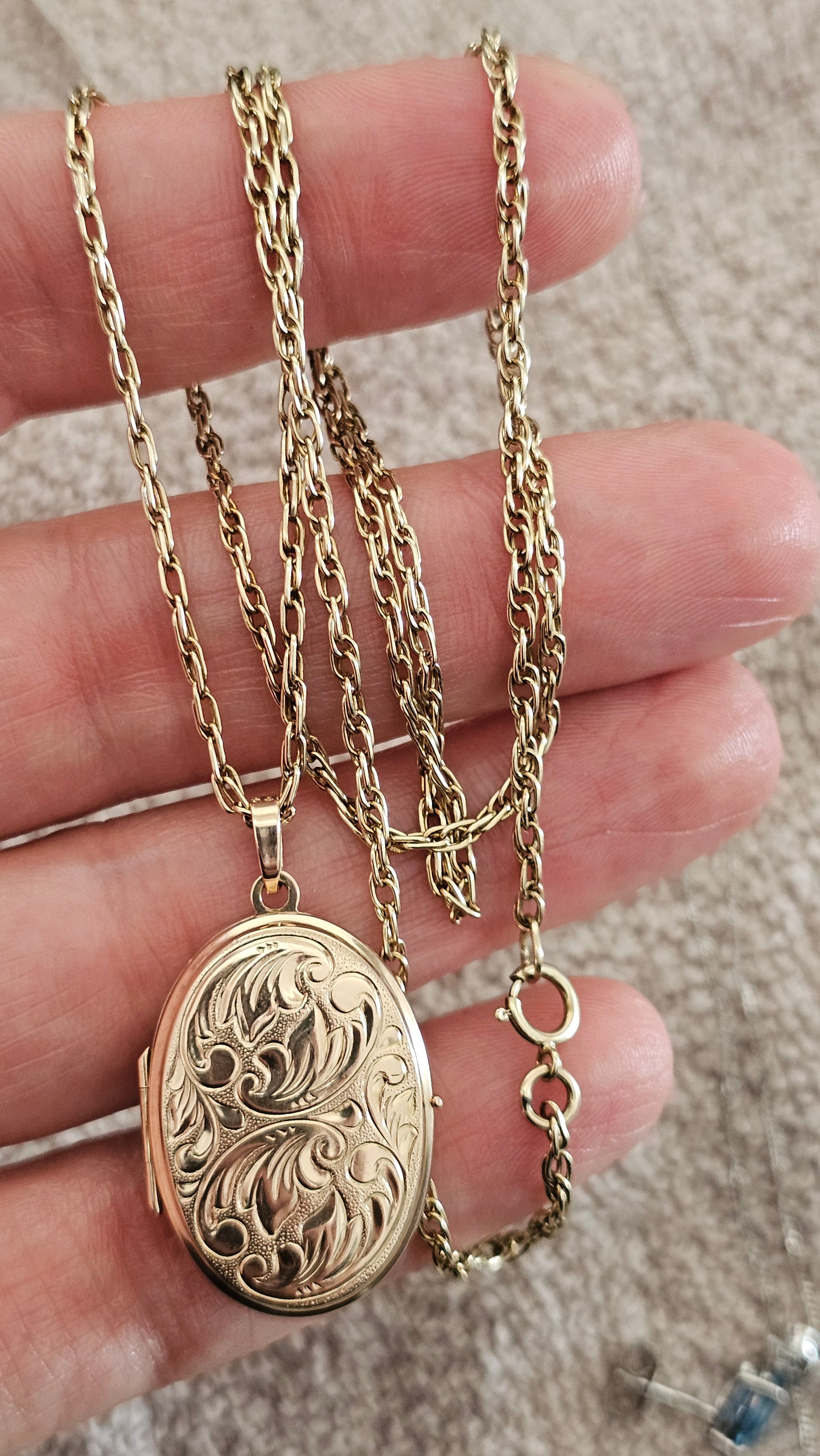 Vintage 9ct Yellow Gold Engraved Oval Locket & Chain Necklace 24"9.16g