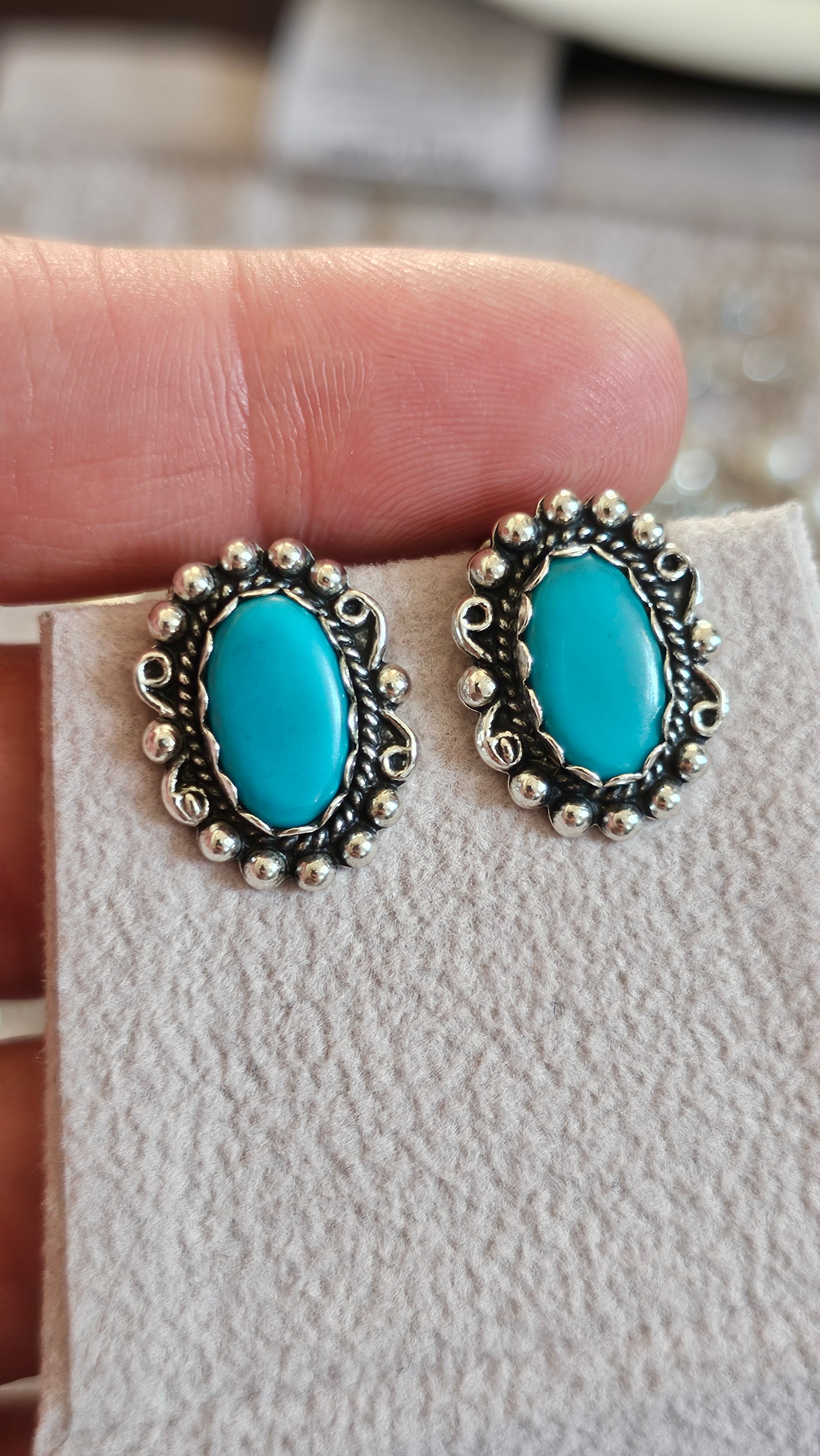 Vintage Southwestern Sterling Silver & Turquoise Scalloped Clip-On Earrings