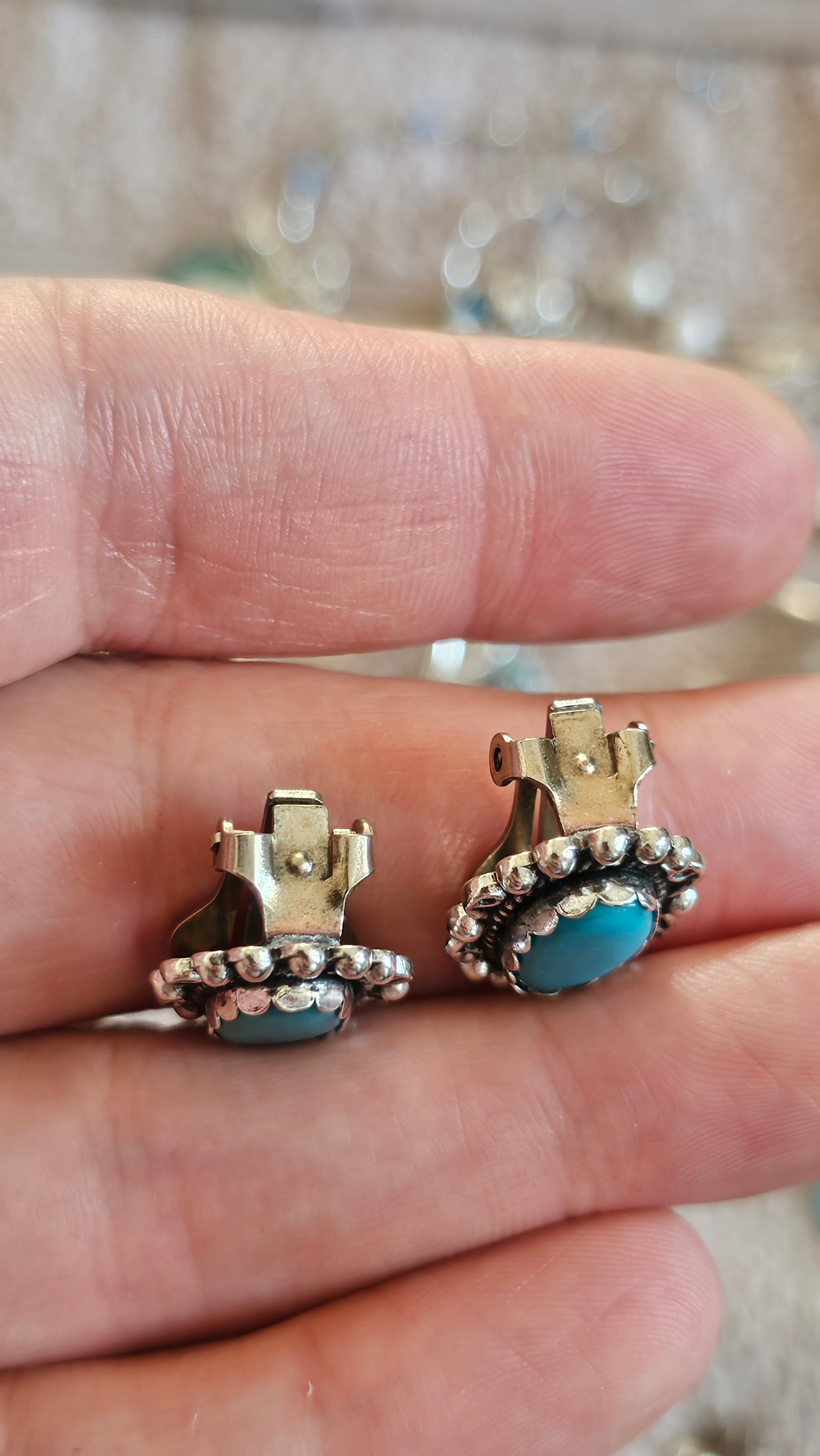 Vintage Southwestern Sterling Silver & Turquoise Scalloped Clip-On Earrings