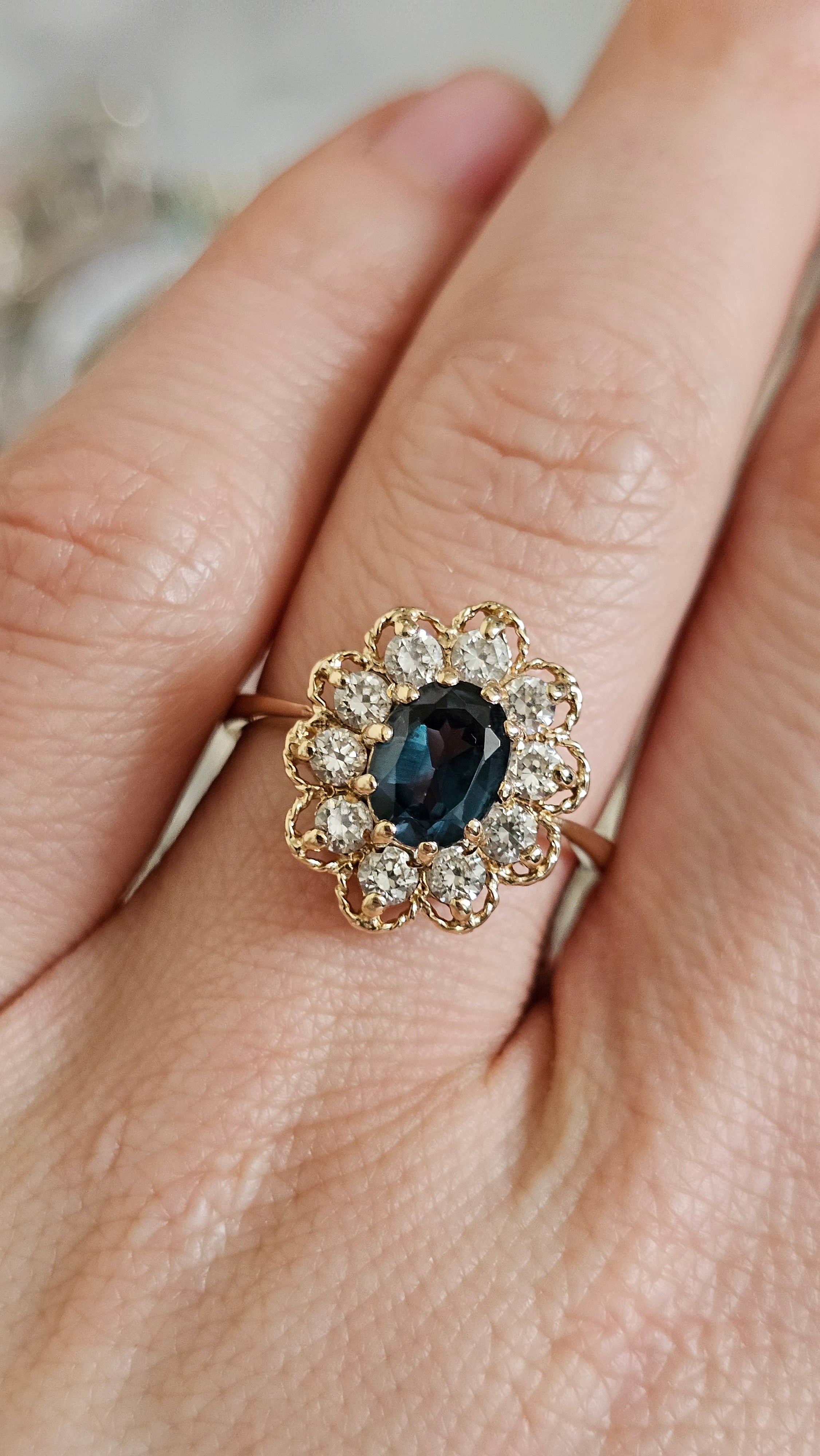 9ct Yellow Gold Teal Spinel & Zircon Cluster Ring – Size S 1/2
