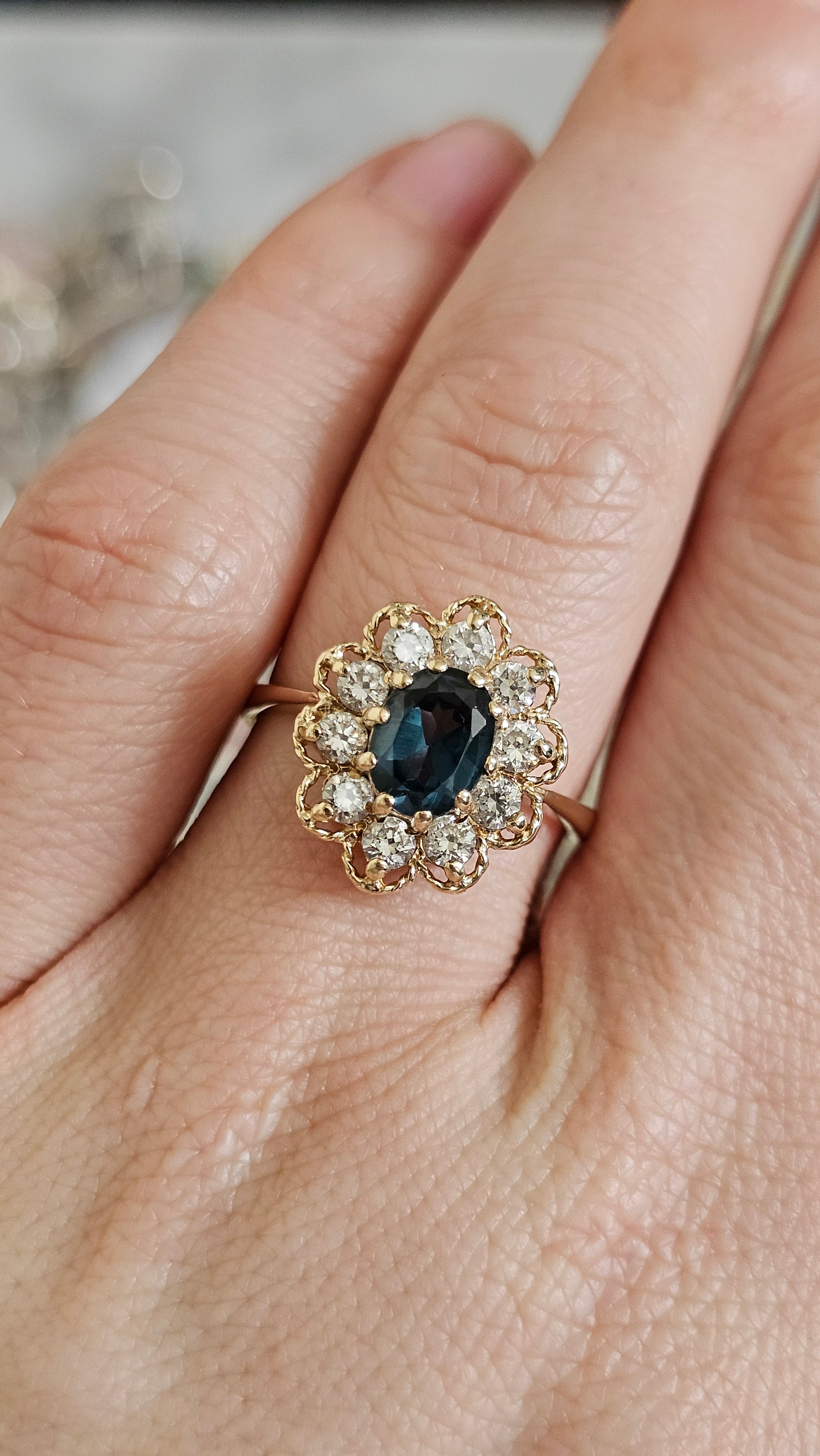 9ct Yellow Gold Teal Spinel & Zircon Cluster Ring – Size S 1/2